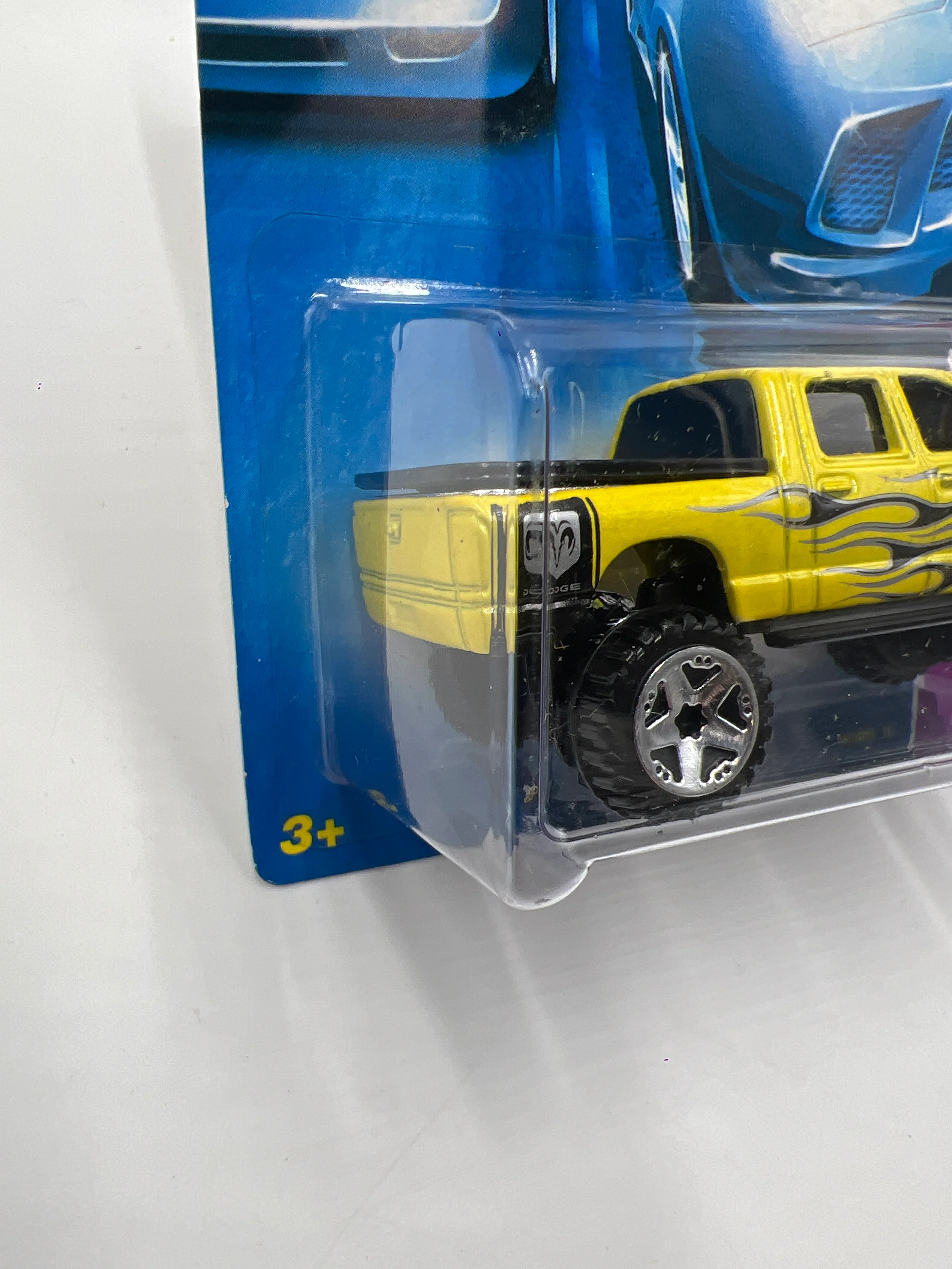 2008 Hot Wheels Team: Hot Trucks #138 Dodge Ram 1500 Yellow 39C - Image 5