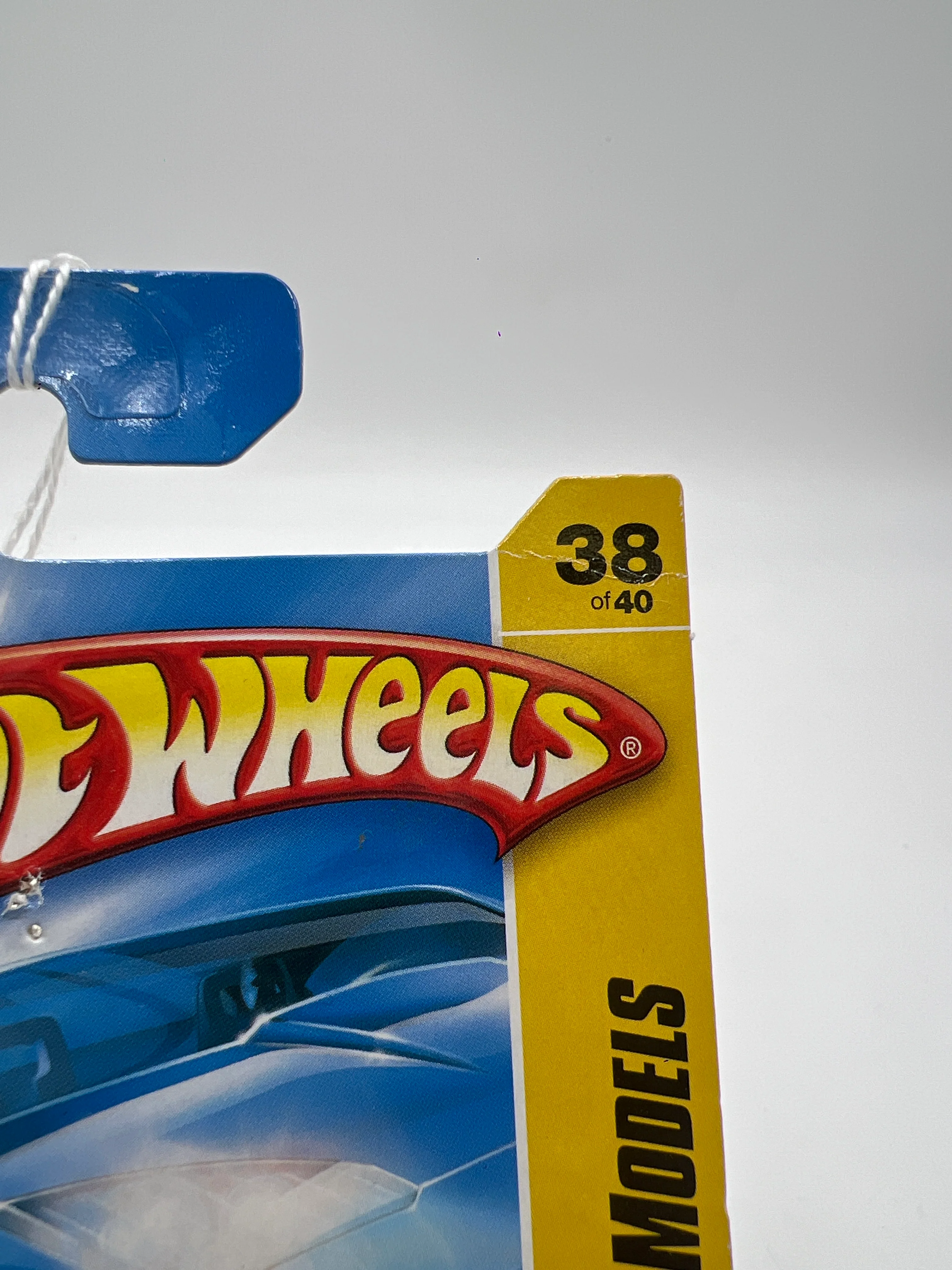 2008 Hot Wheels New Models #038 Ferrari GTO Yellow *Card Not Perfect* - Image 7