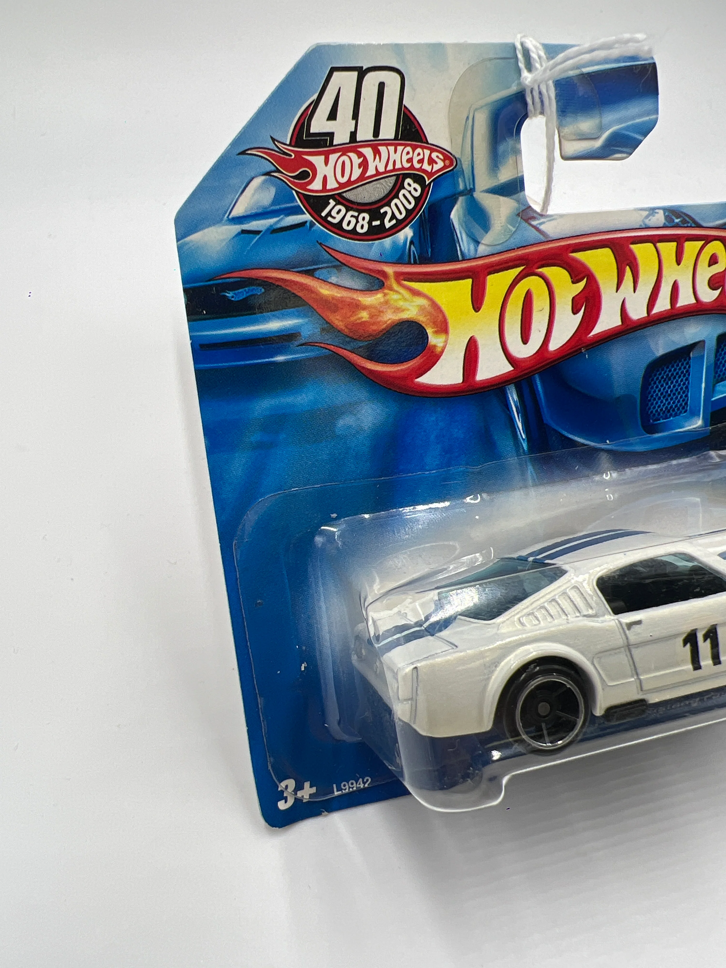 2008 Hot Wheels New Models #27 Ford Mustang Fastback White Short Card 25E - Image 5