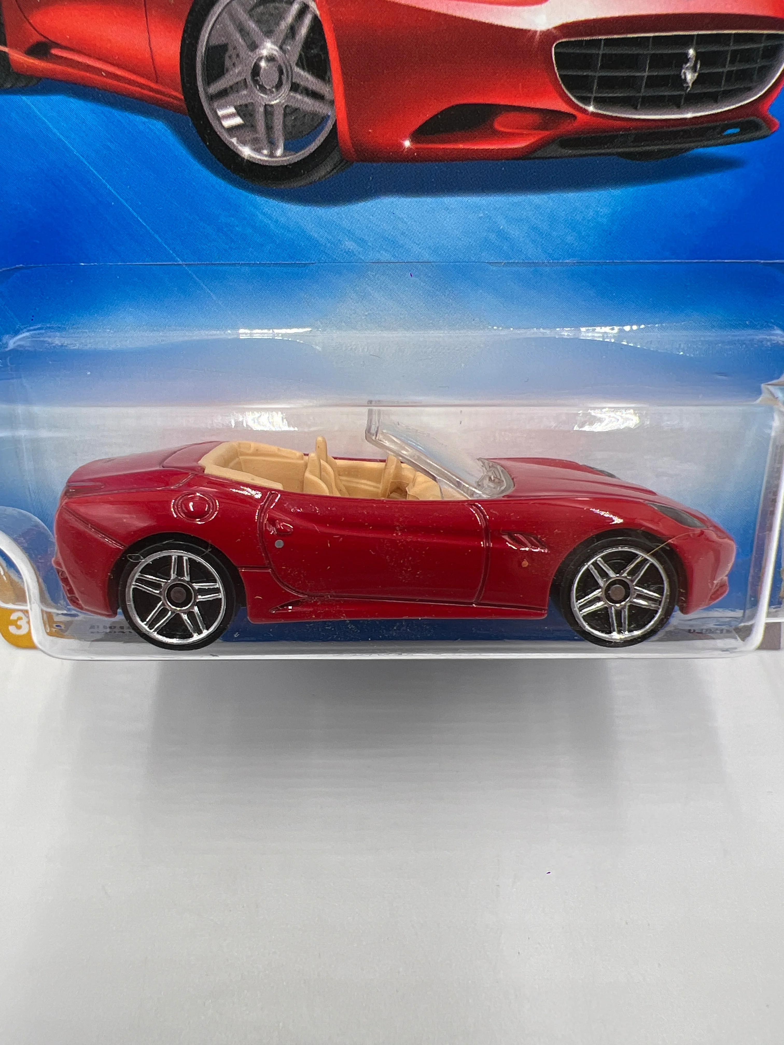 2009 Hot Wheels New Models #38 Ferrari California Red W/Protector SR - Image 3