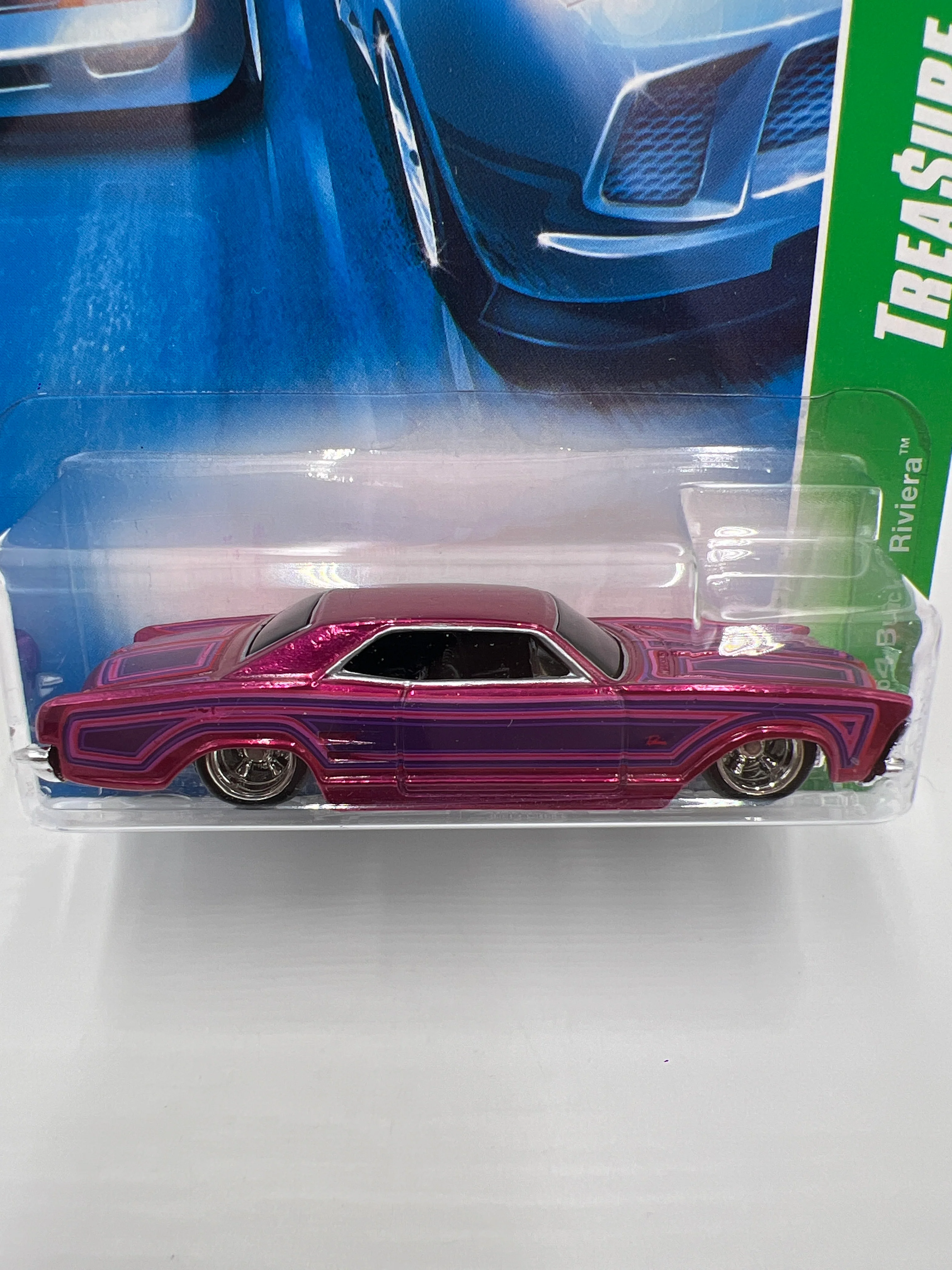 2008 Hot Wheels Super Treasure Hunt #170 64 Buick Riviera Pink/Purple W/Protector - Image 2