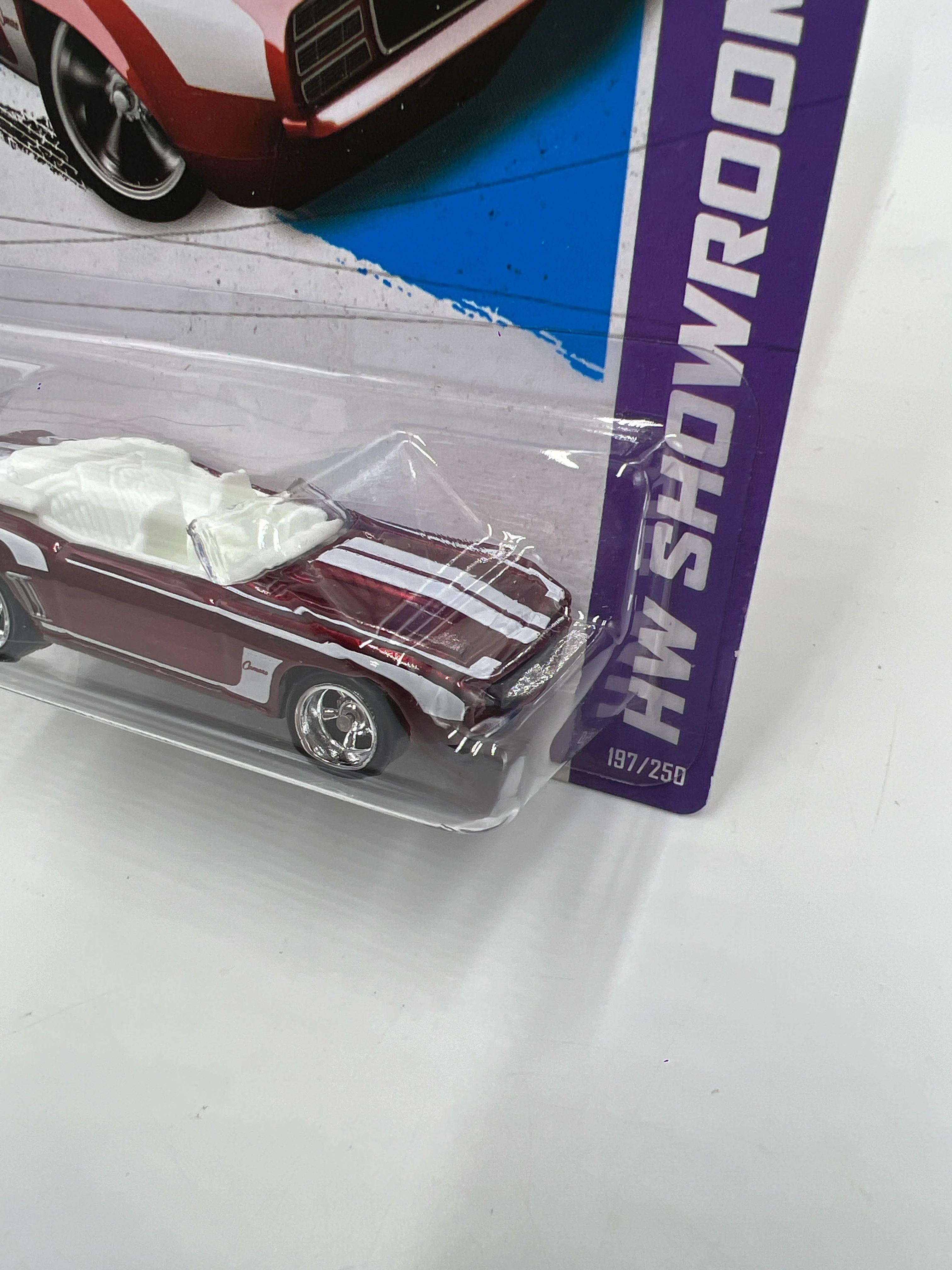 2013 Hot Wheels Super Treasure Hunt #197 69 Camaro Red W/ Protector - Image 4