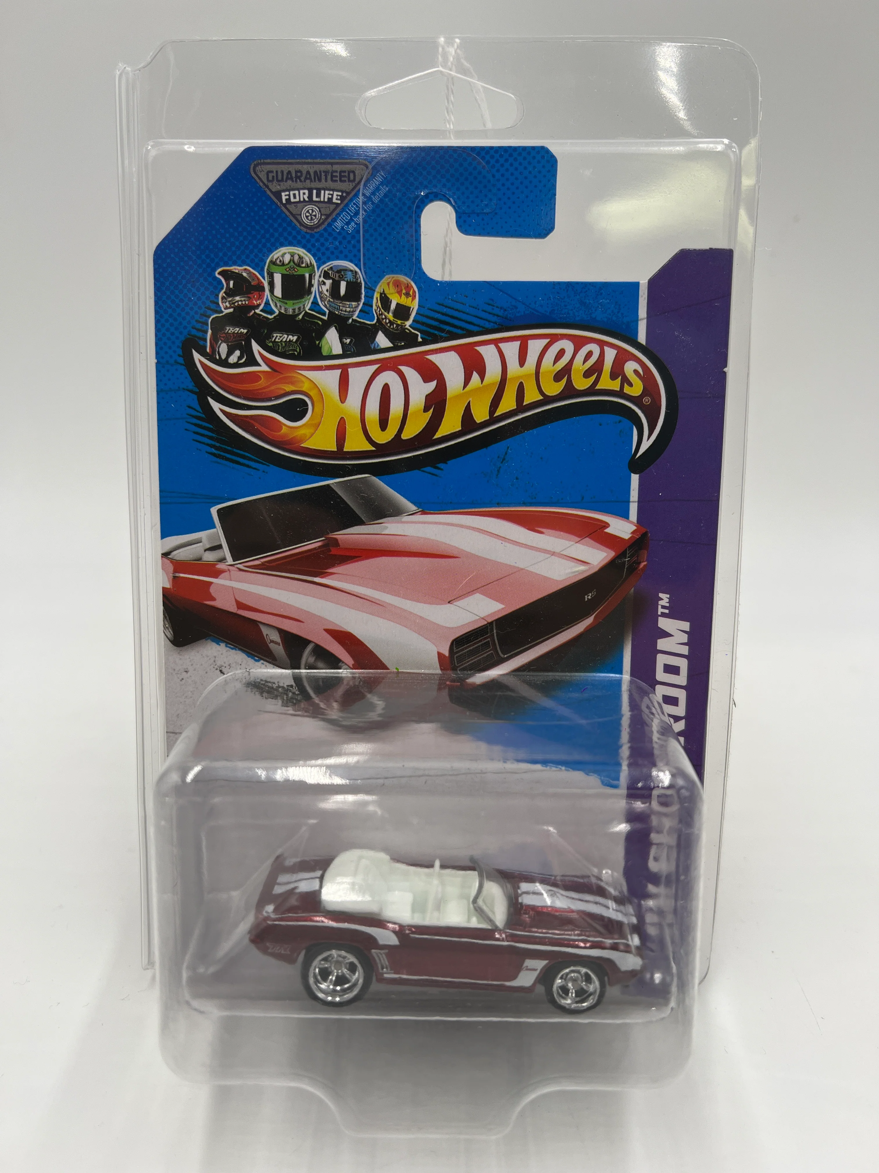 2013 Hot Wheels Super Treasure Hunt #197 69 Camaro Red W/ Protector - Image 7