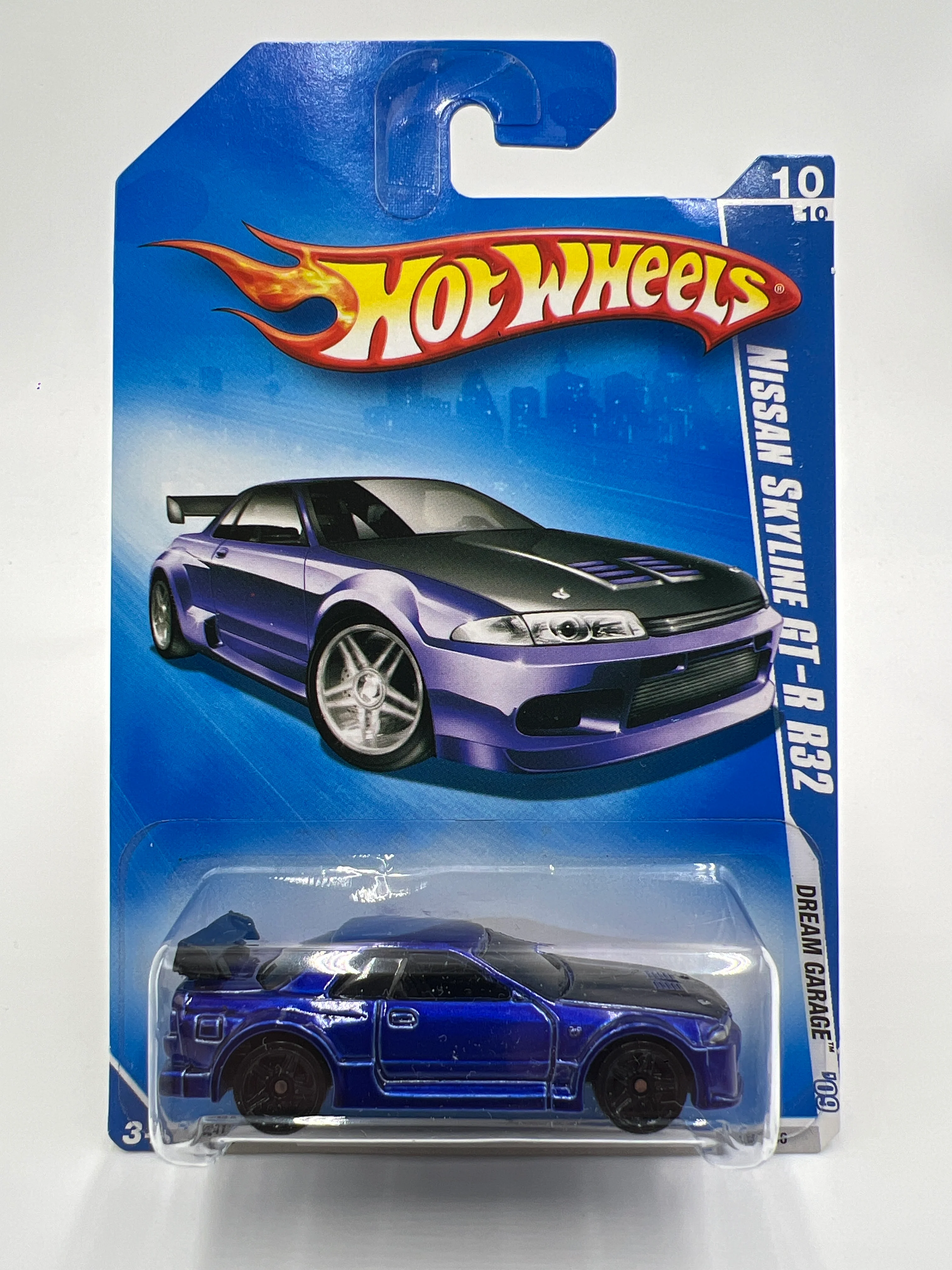 2009 Hot Wheels Dream Garage #156 Nissan Skyline GT-R R32 Dark Blue W/Protector - Image 2