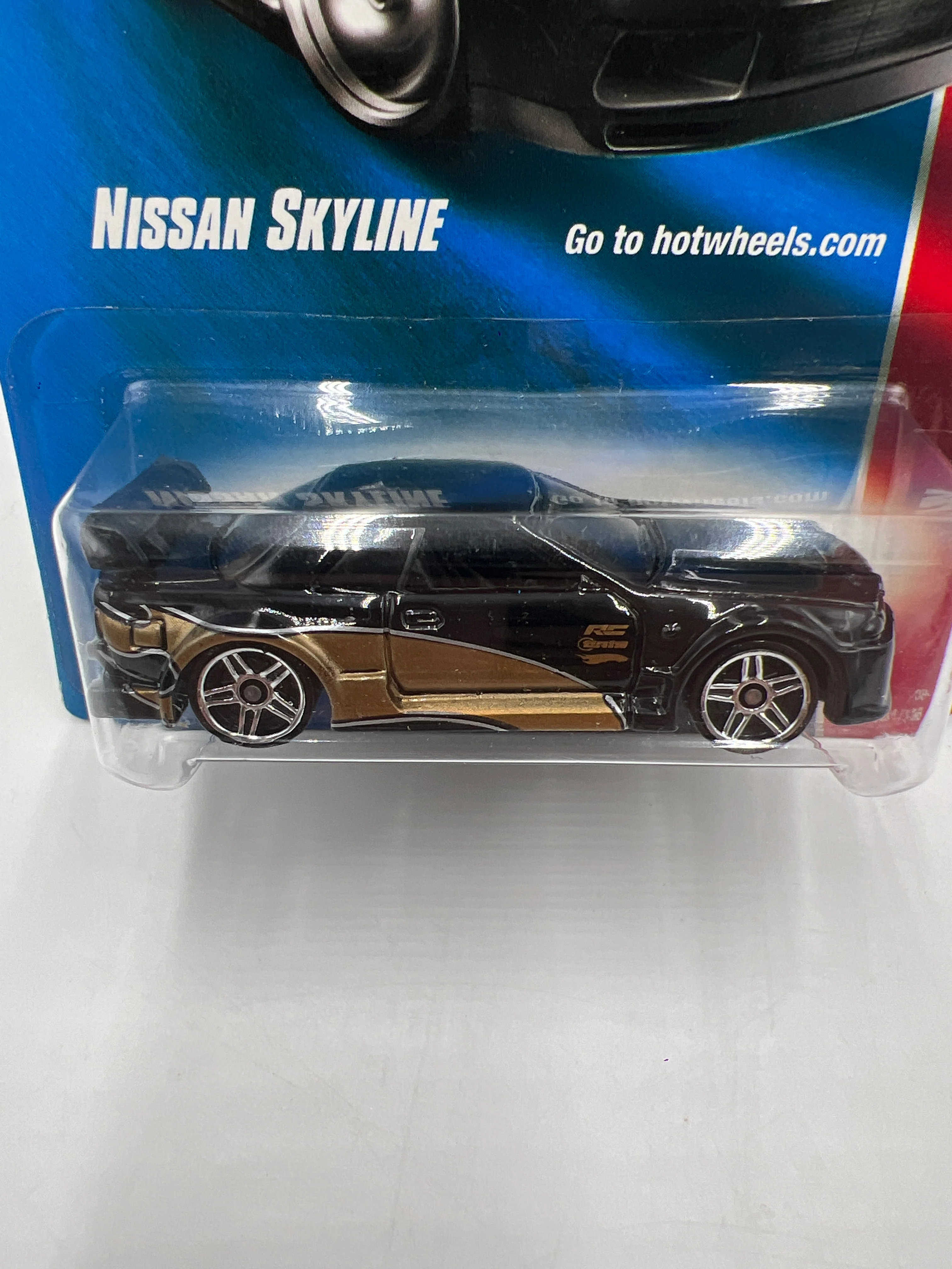 2008 Hot Wheels Web Trading Cars #081 Nissan Skyline Black/Gold HTF W/Protector - Image 3