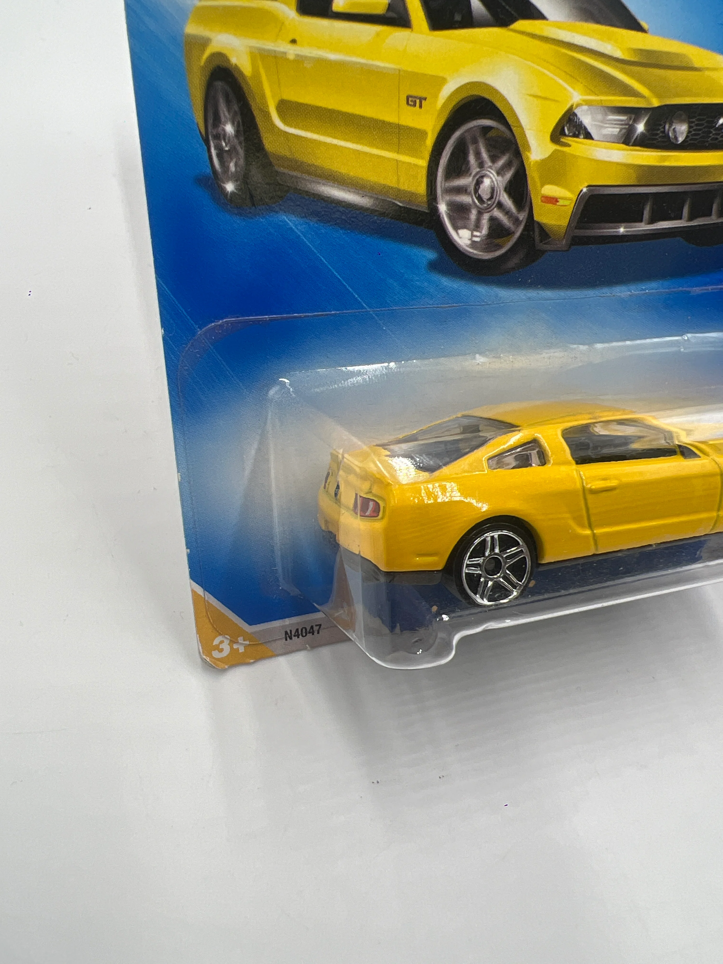 2009 Hot Wheels New Models #041 2010 Ford Mustang GT Yellow 35D - Image 5