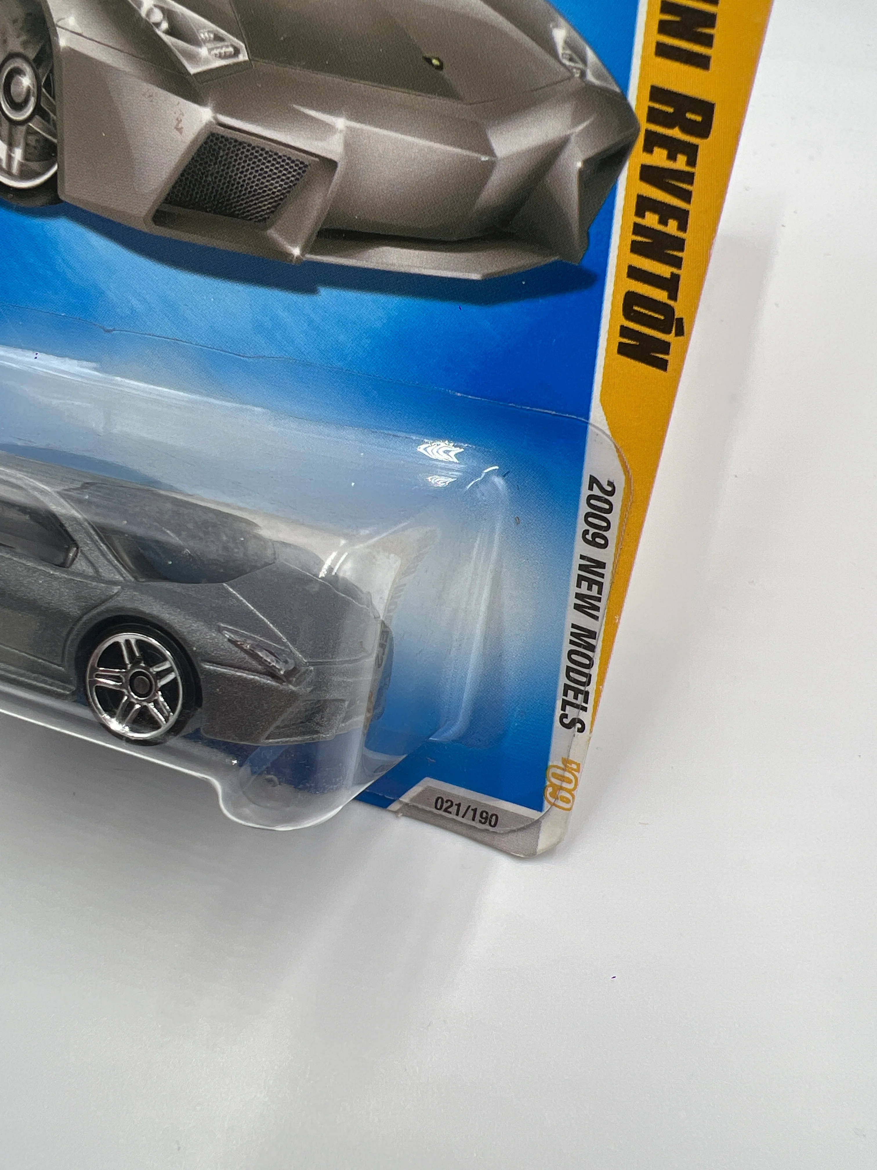 2009 Hot Wheels New Models #21 Lamborghini Reventon Gray 101C - Image 4