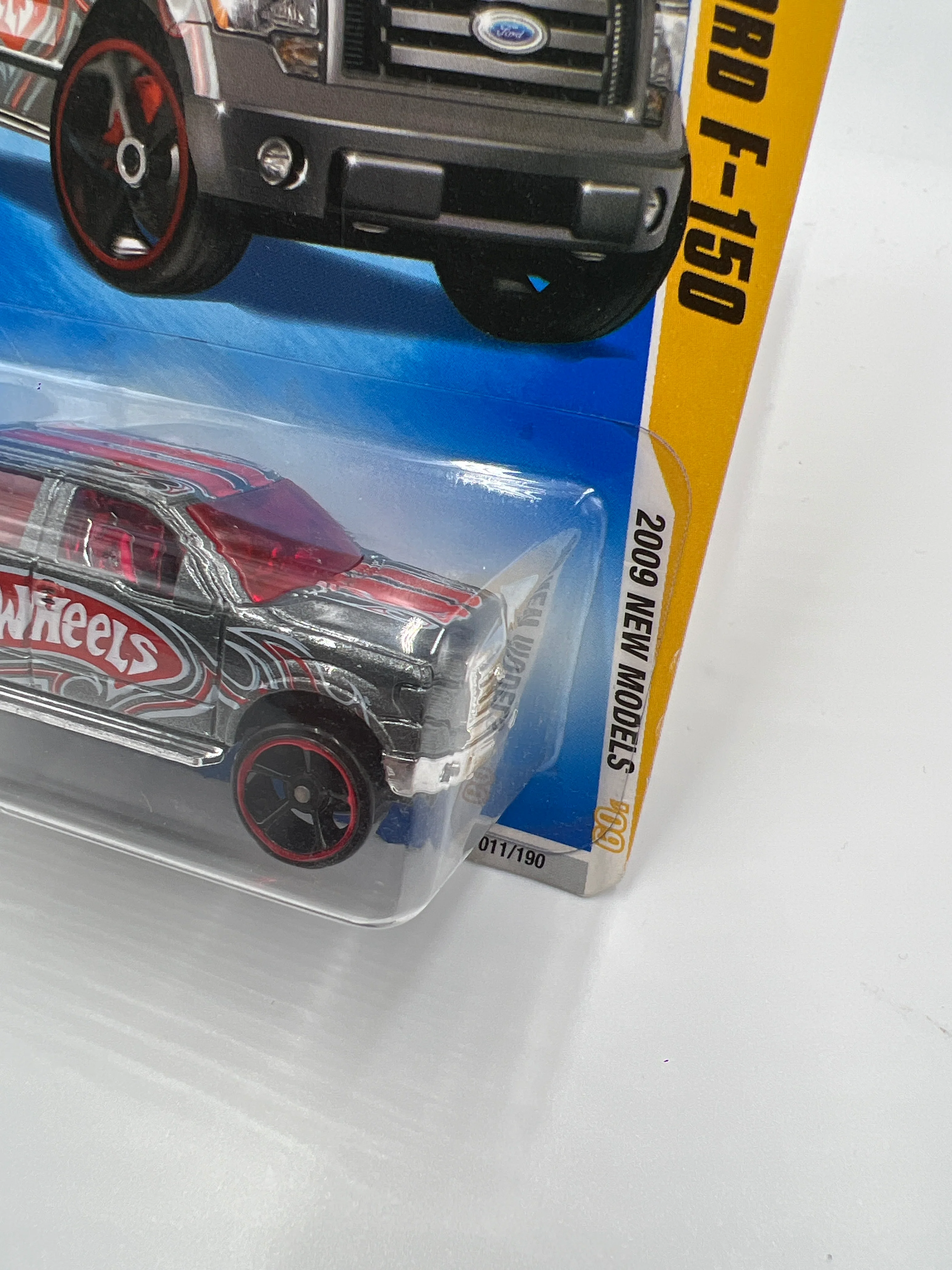 2009 Hot Wheels New Models #11 2009 Ford F-150 Silver 27A - Image 4