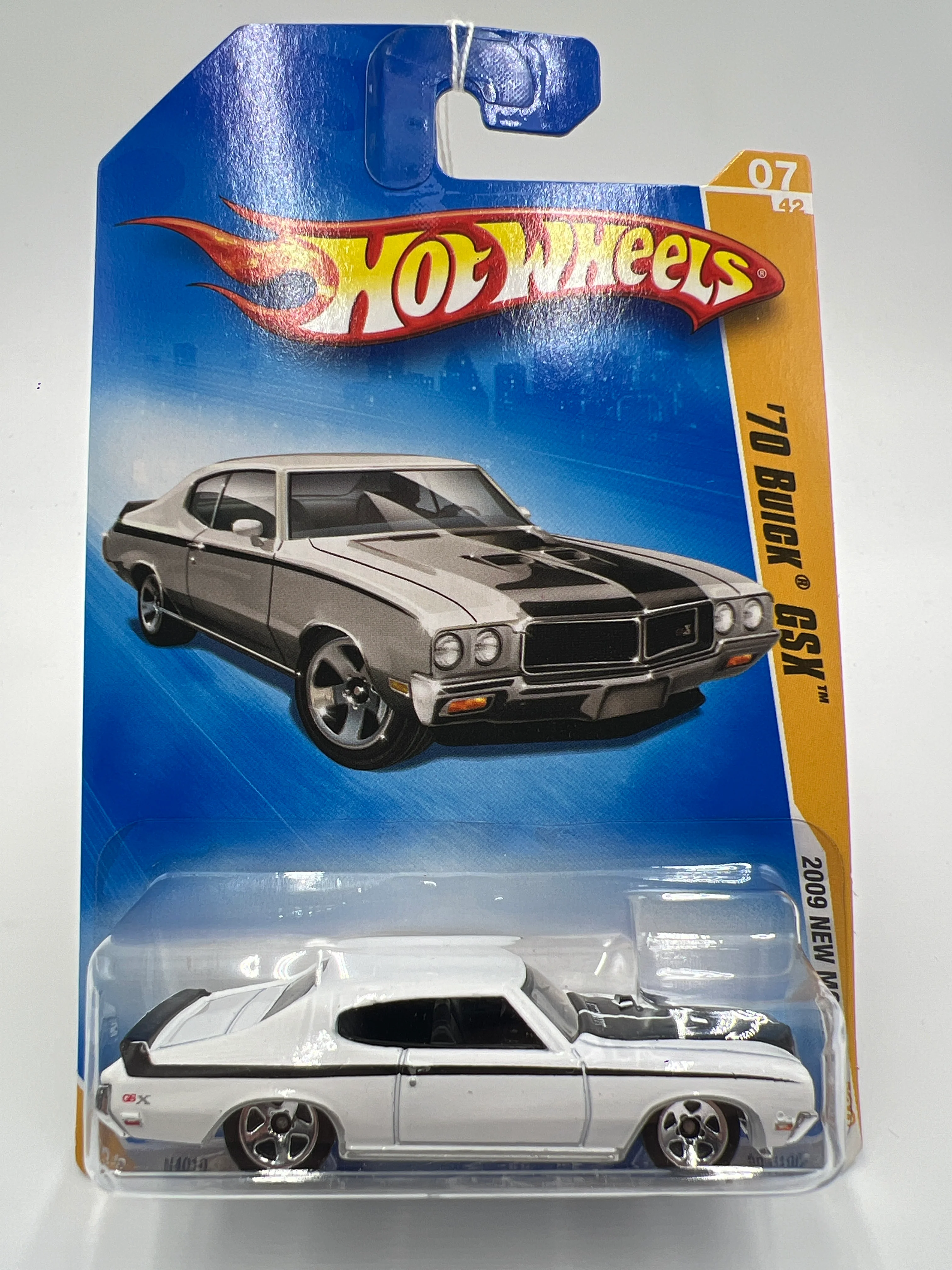 2009 Hot Wheels New Models #7 70 Buick GSX White 45G - Image 2