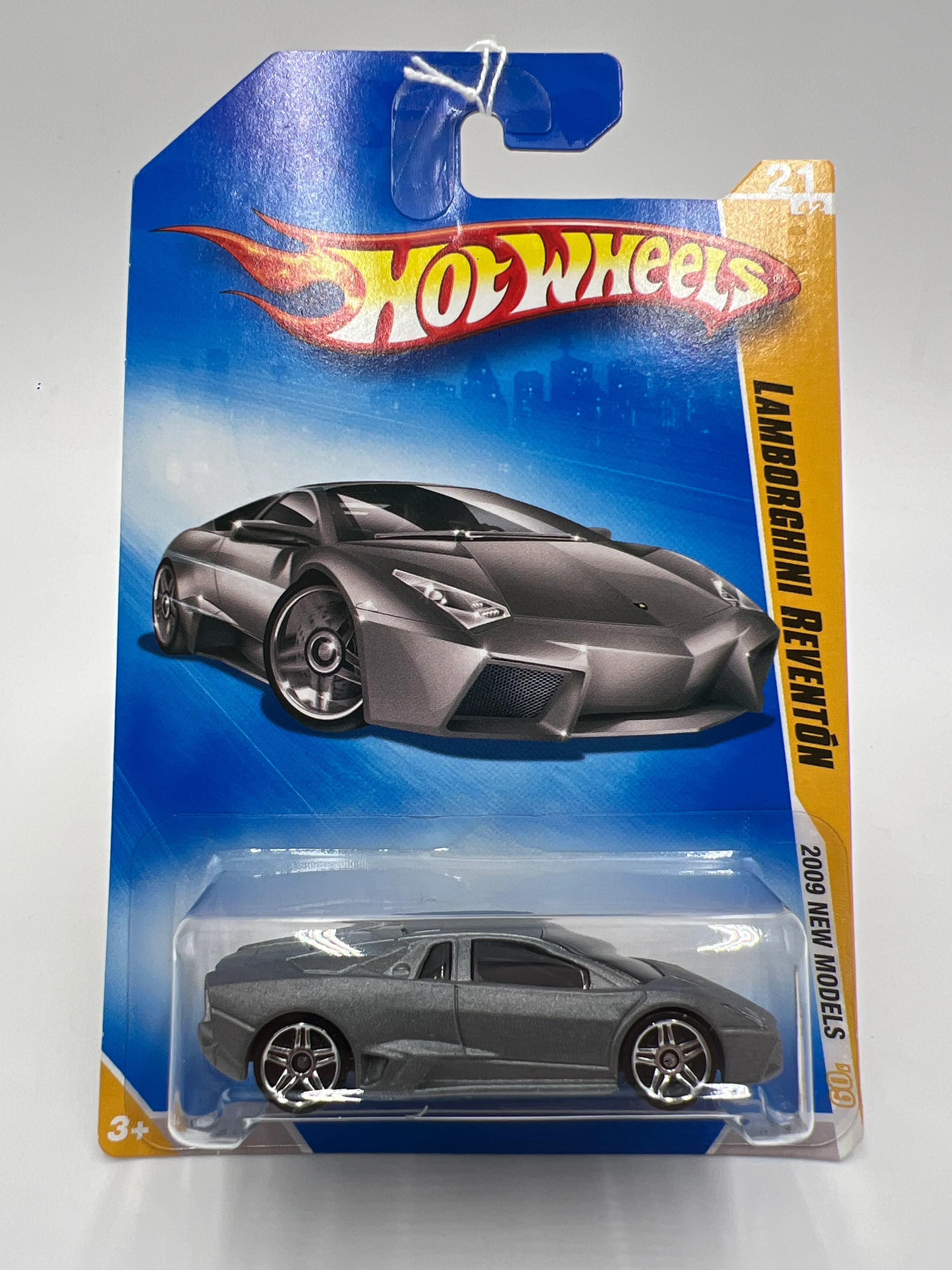 2009 Hot Wheels New Models #21 Lamborghini Reventon Gray 102B - Image 2