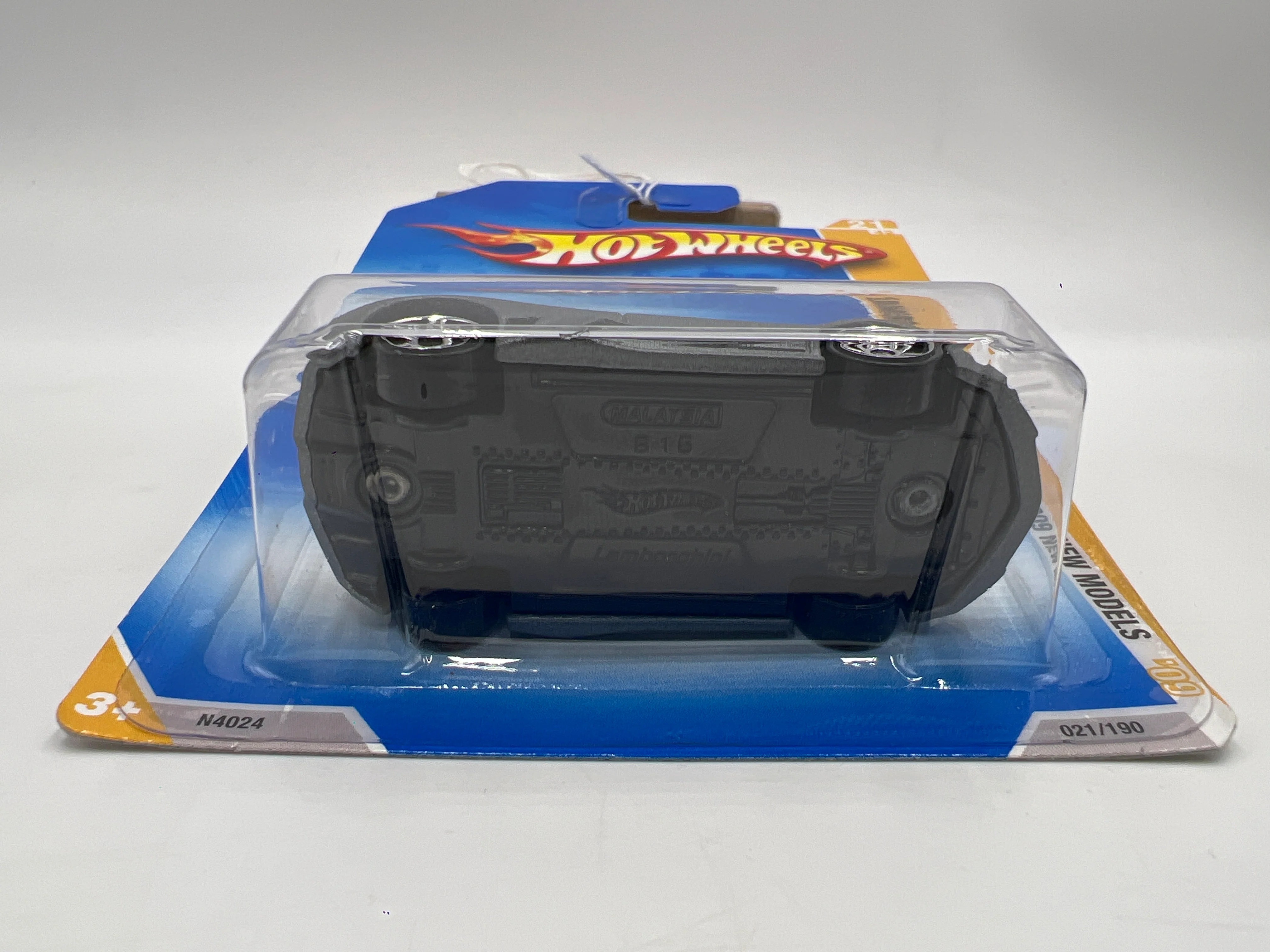 2009 Hot Wheels New Models #21 Lamborghini Reventon Gray 102B - Image 6