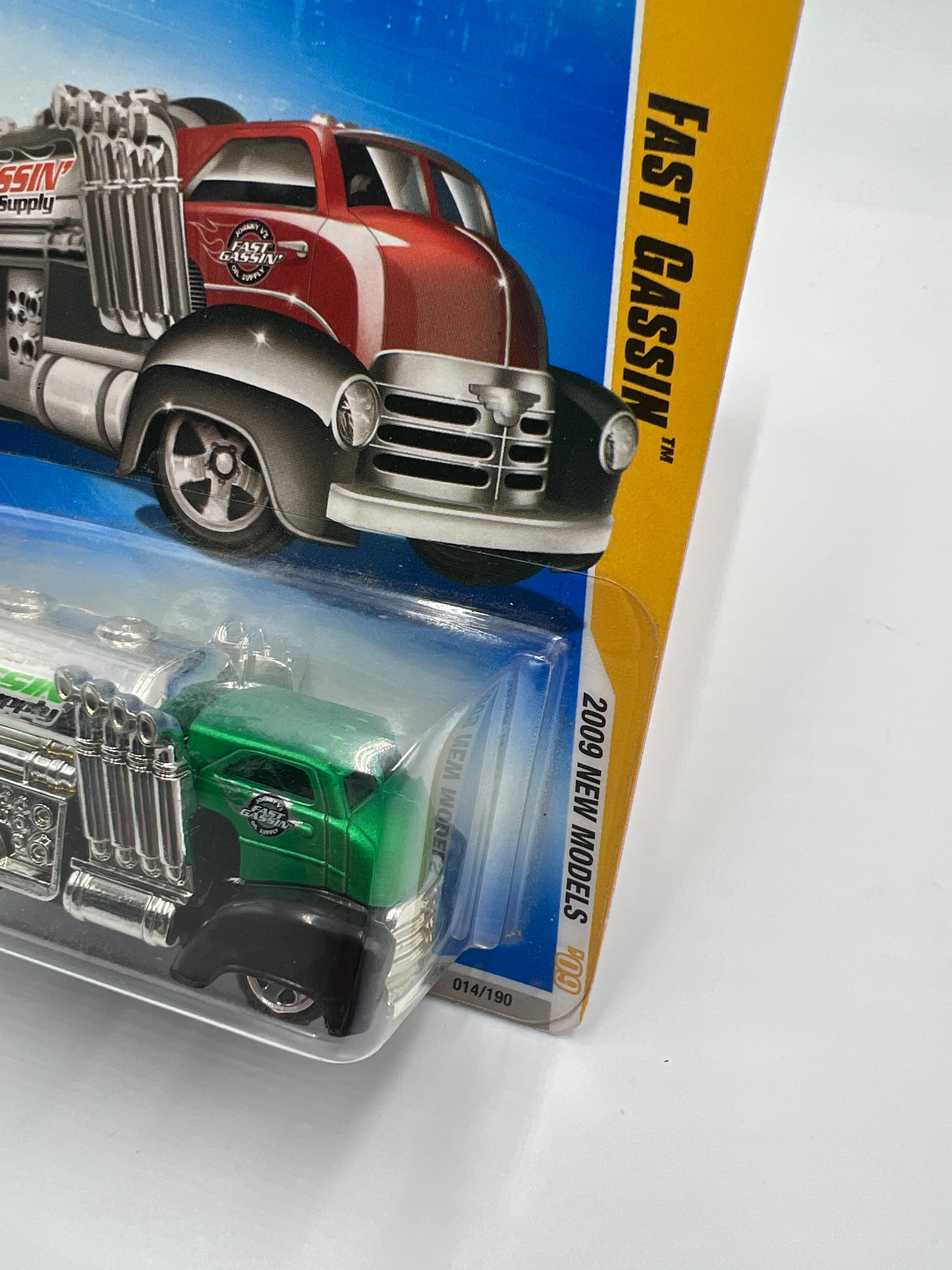 2009 Hot Wheels New Models #14 Fast Gassin Green With Red Card Art aa5 - Image 4