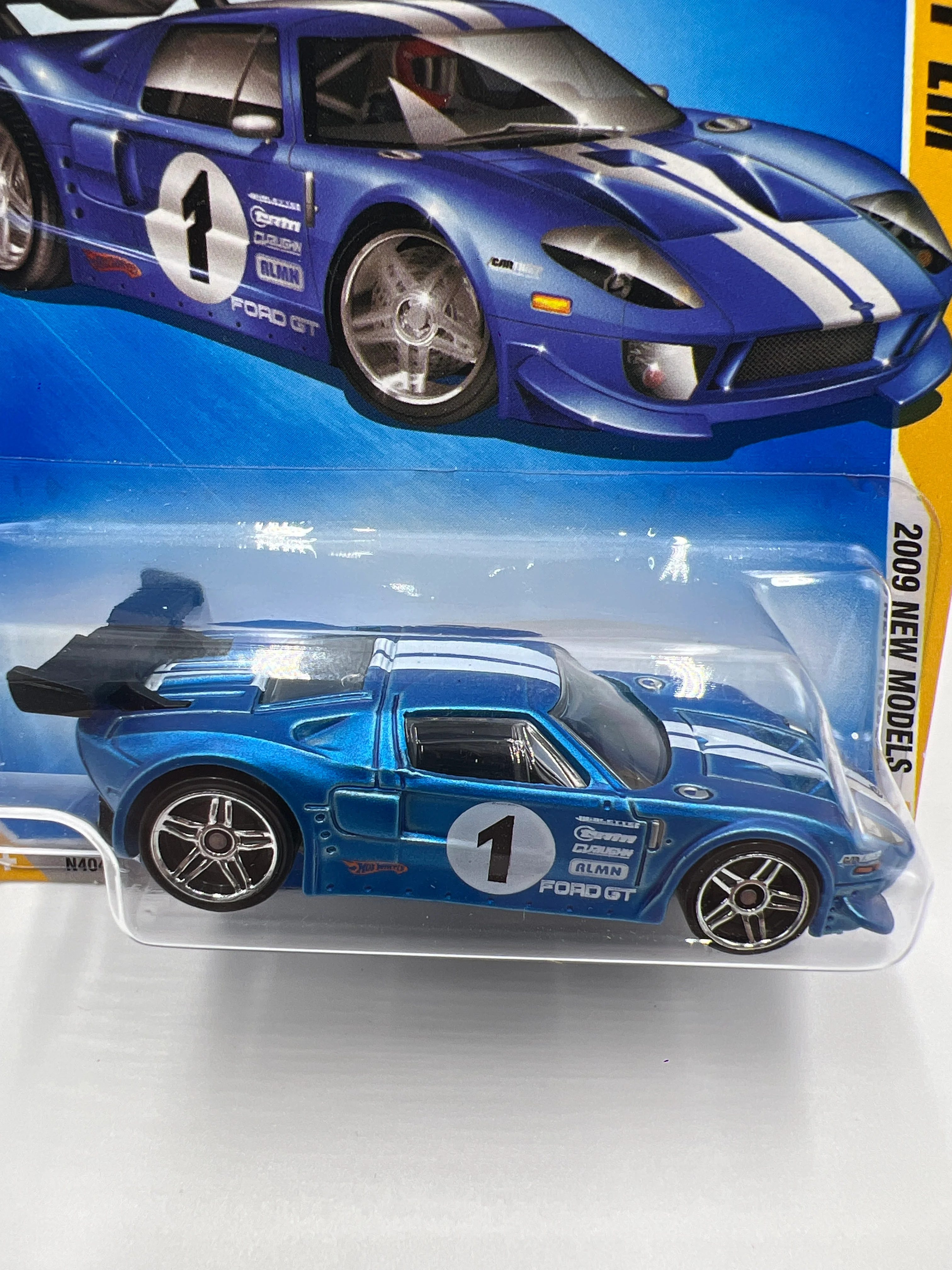 2009 Hot Wheels New Models #39 Ford GT LM Satin Blue 29E - Image 3