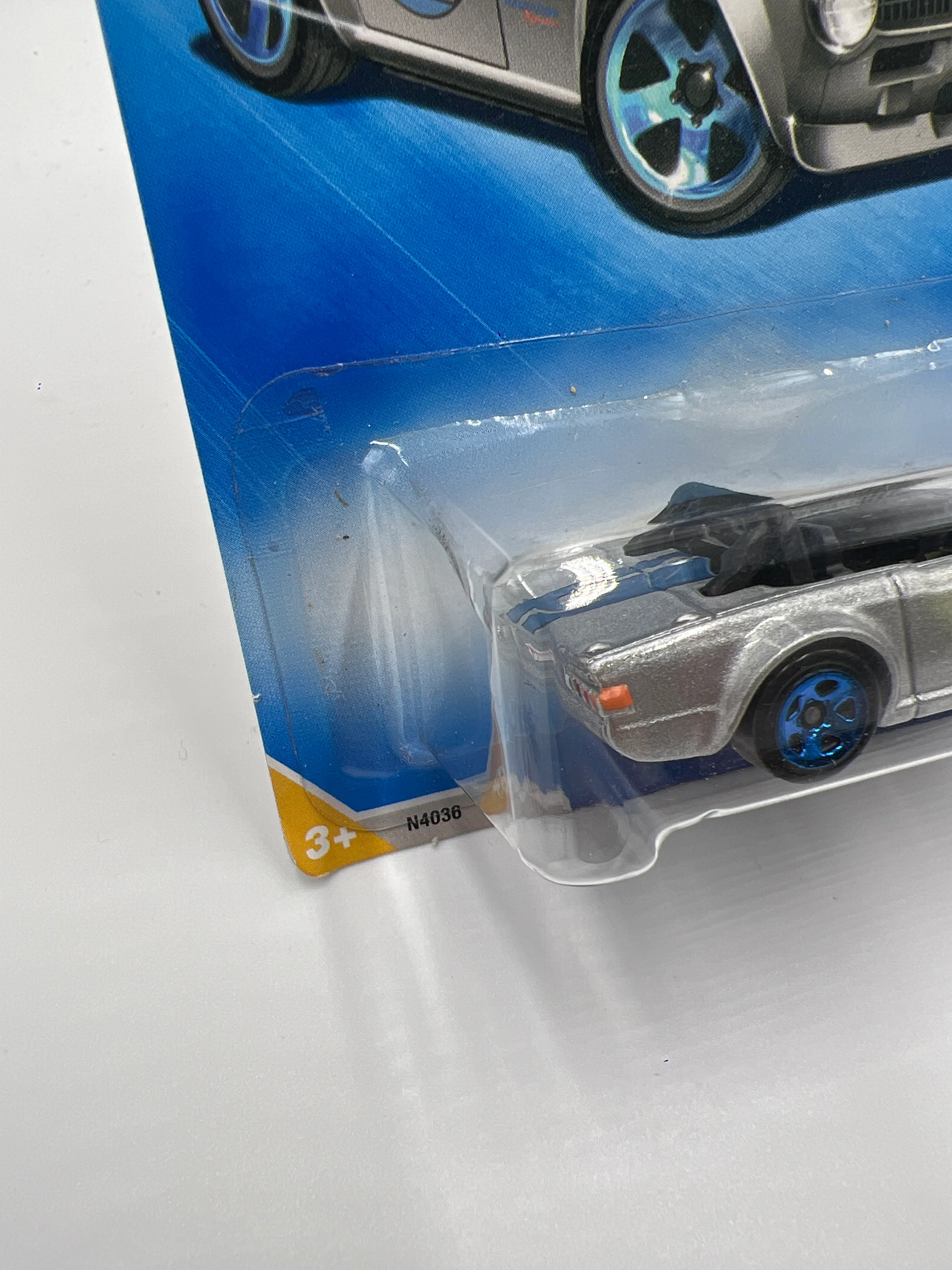 2009 Hot Wheels New Models #33 Triumph TR6 Silver 67B - Image 5