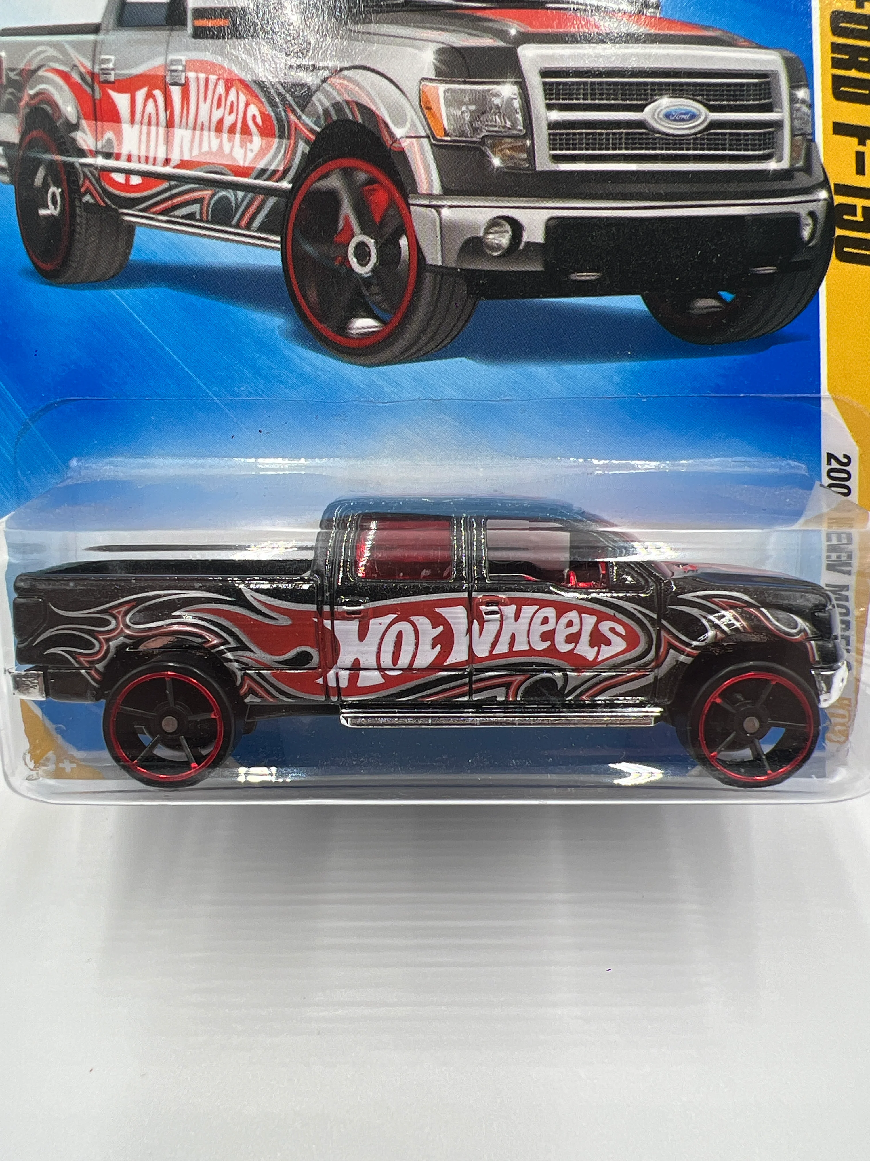 2009 Hot Wheels New Models #11 2009 Ford F-150 Black 28C - Image 3