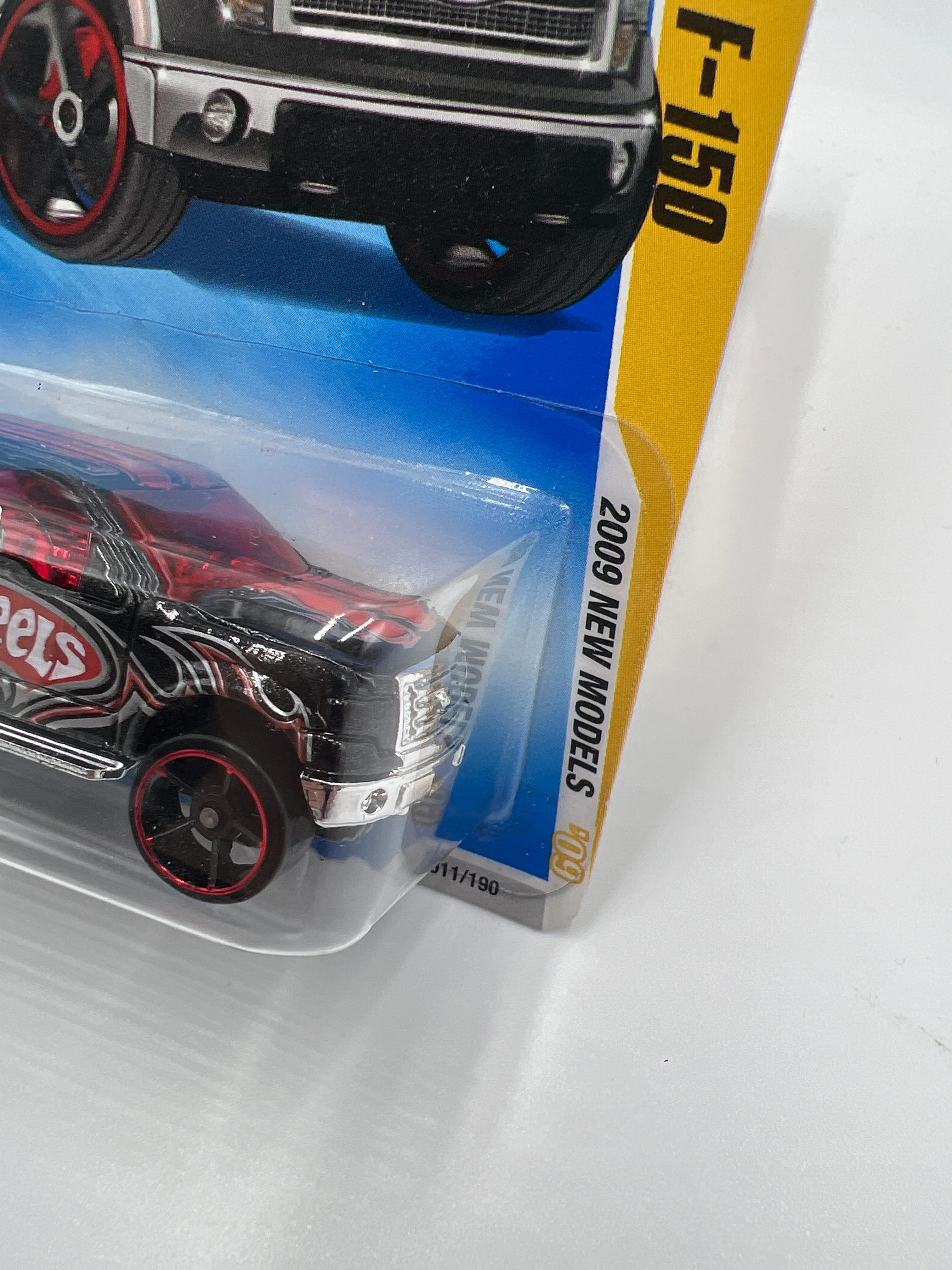 2009 Hot Wheels New Models #11 2009 Ford F-150 Black 28C - Image 4