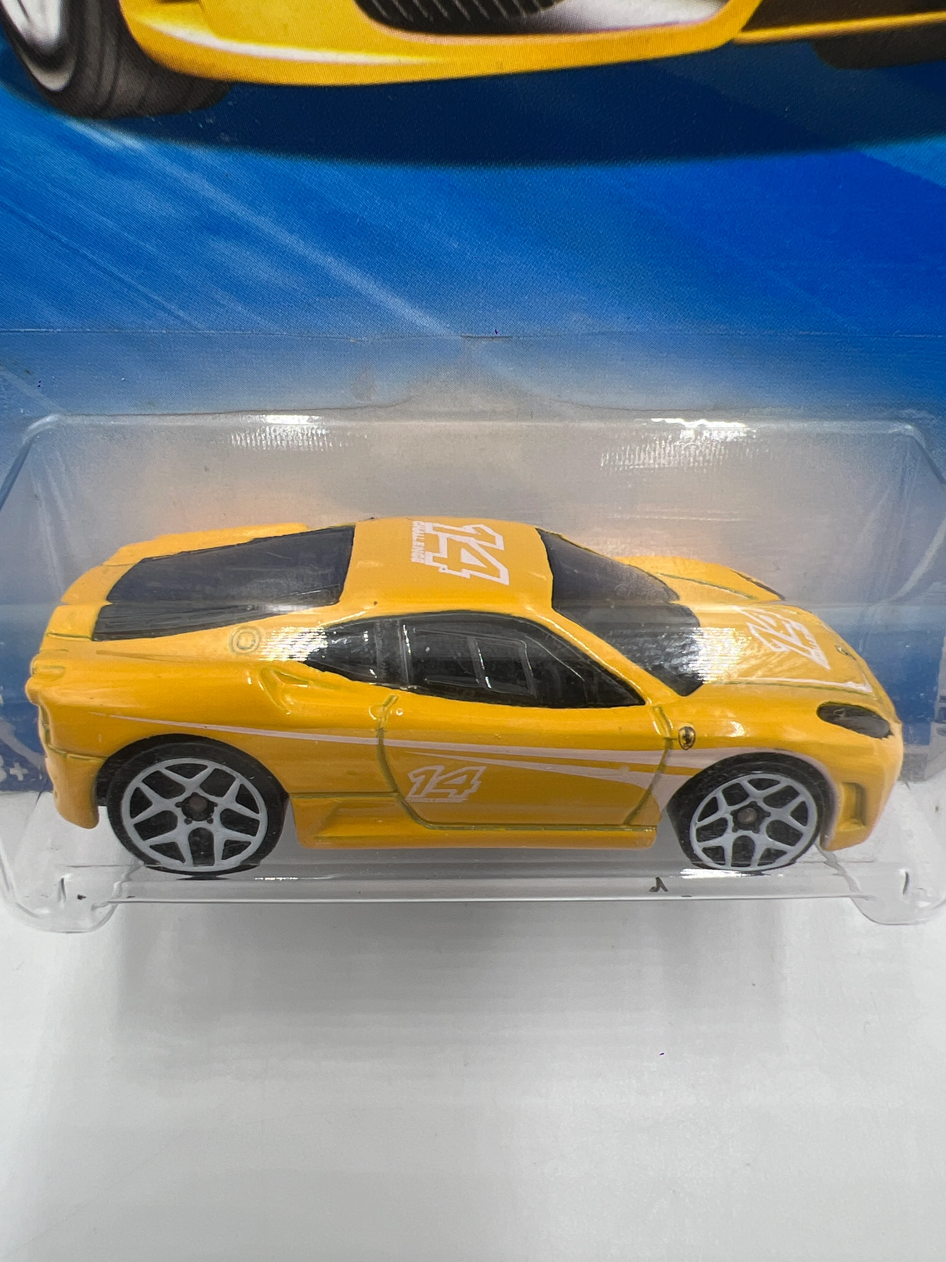 2010 Hot Wheels #154 Ferrari F430 Challenge Yellow - Image 3