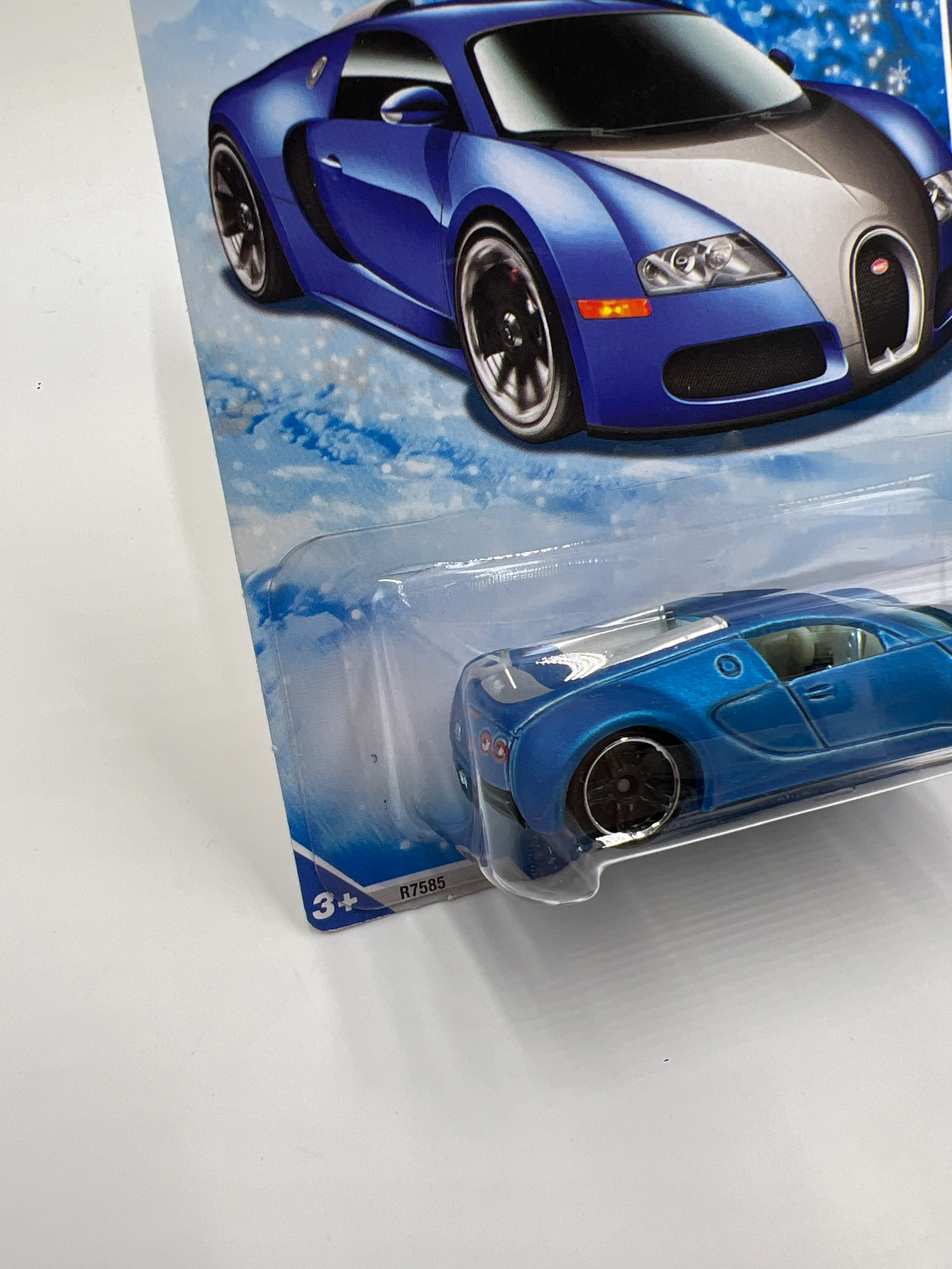 2010 Hot Wheels Target Exclusive Snowflake Card #160 Bugatti Veyron Satin Blue W/Protector - Image 4