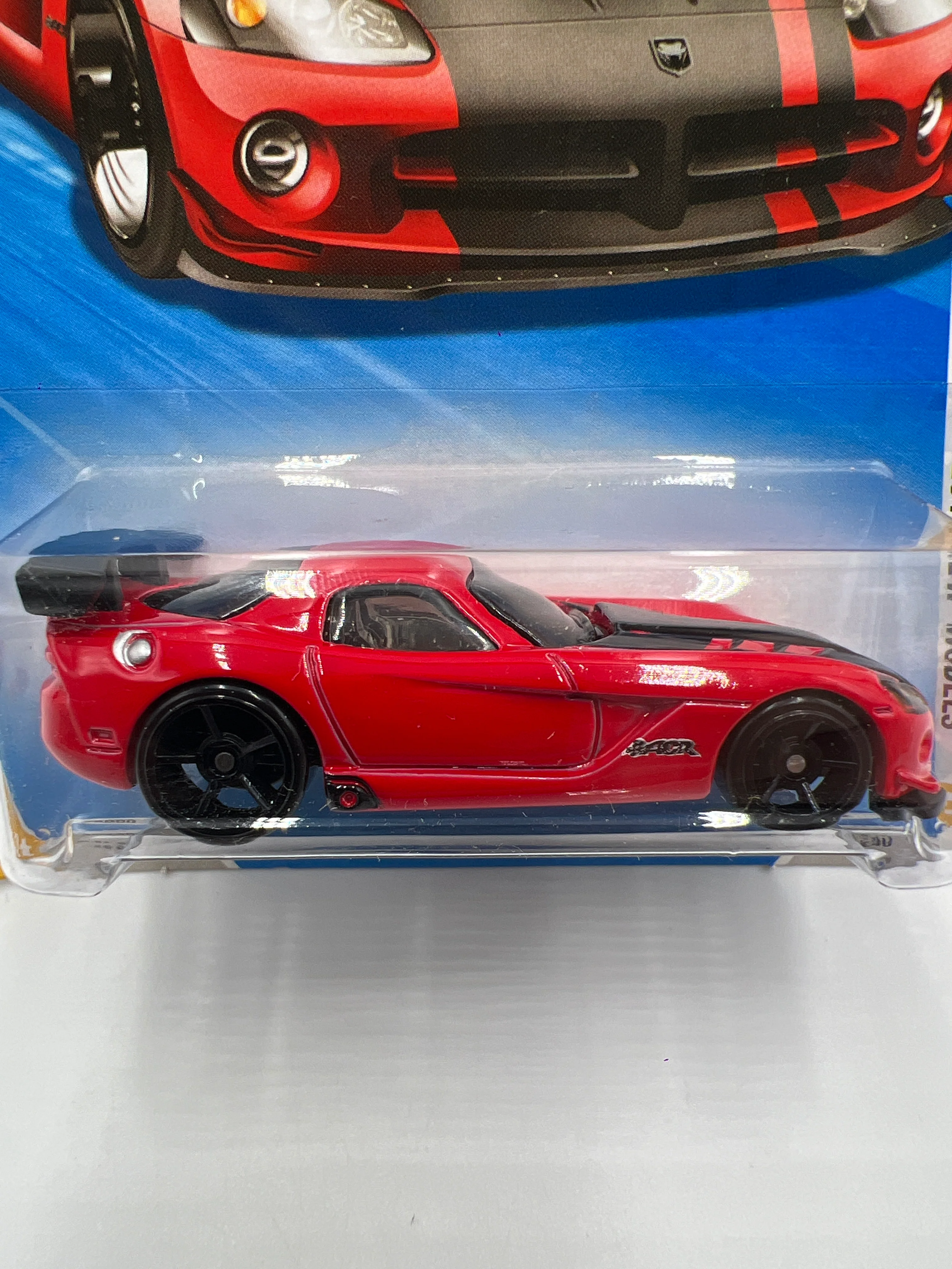 2010 Hot Wheels New Models #22 08 Viper SRT10 ACR Red 40B - Image 3