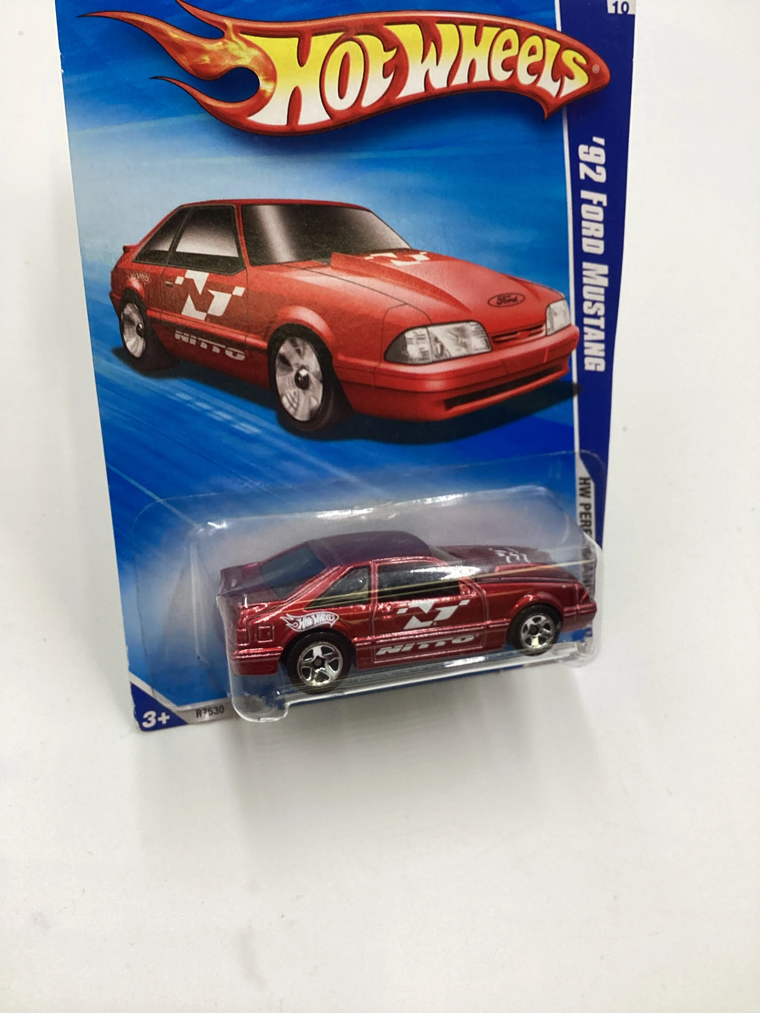 2010 Hot Wheels 92 Ford Mustang Red #105 20A - Image 5
