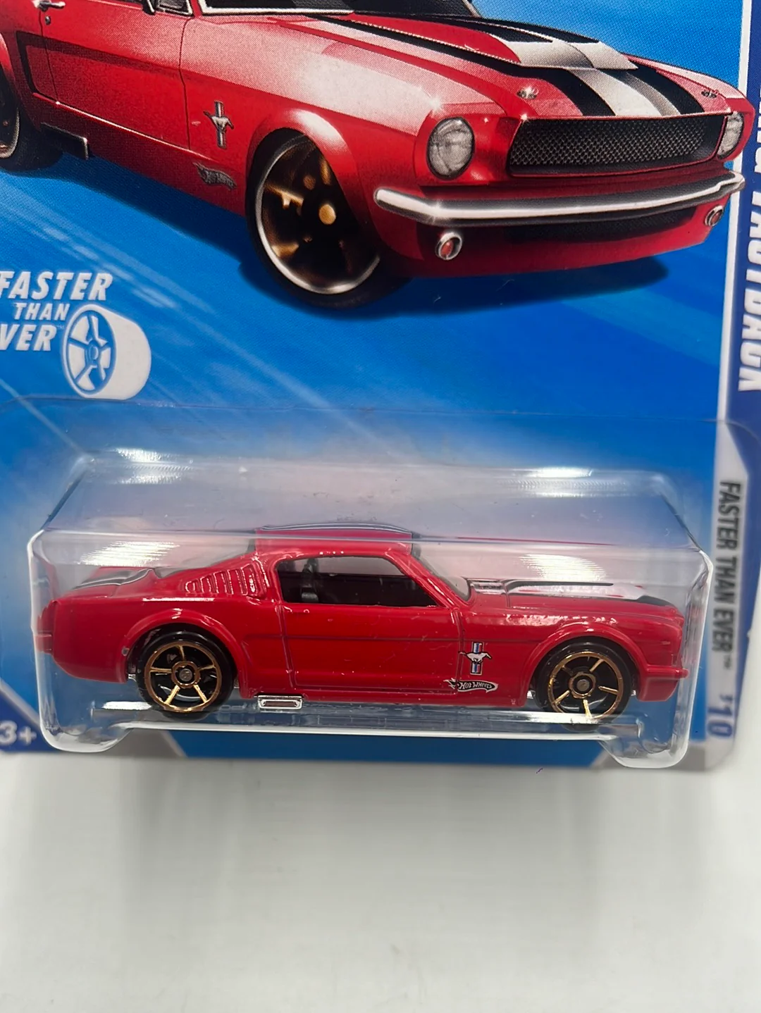 2010 Hot Wheels Faster Than Ever Ford Mustang Fastback Red 132/240 25H - Image 3