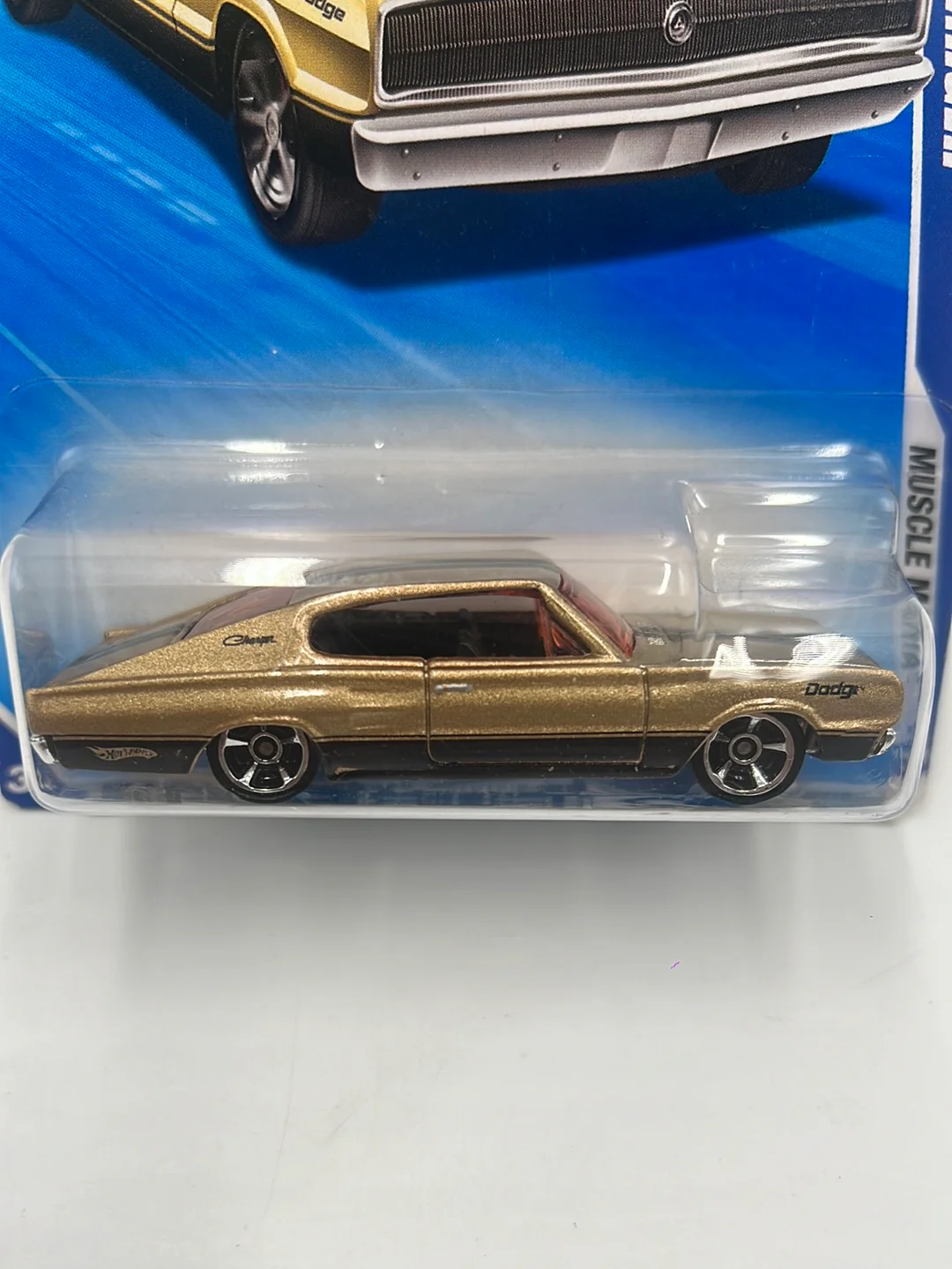 2010 Hot Wheels Hot Auction ‘67 Dodge Charger Champagne Pink Window Variation 85/240 - Image 3