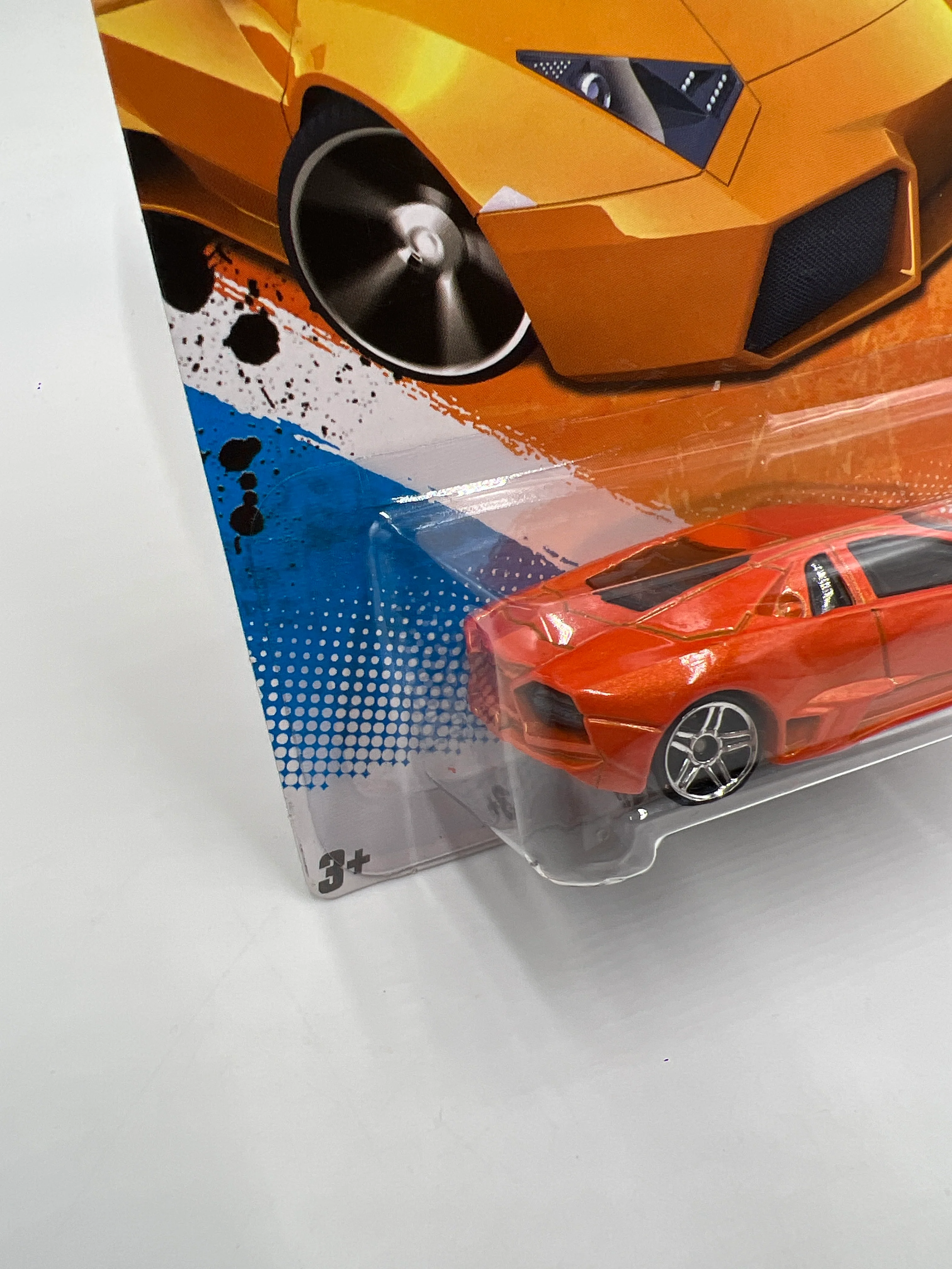 2010 Hot Wheels Garage  #71 Lamborghini Reventon Orange 102C - Image 4
