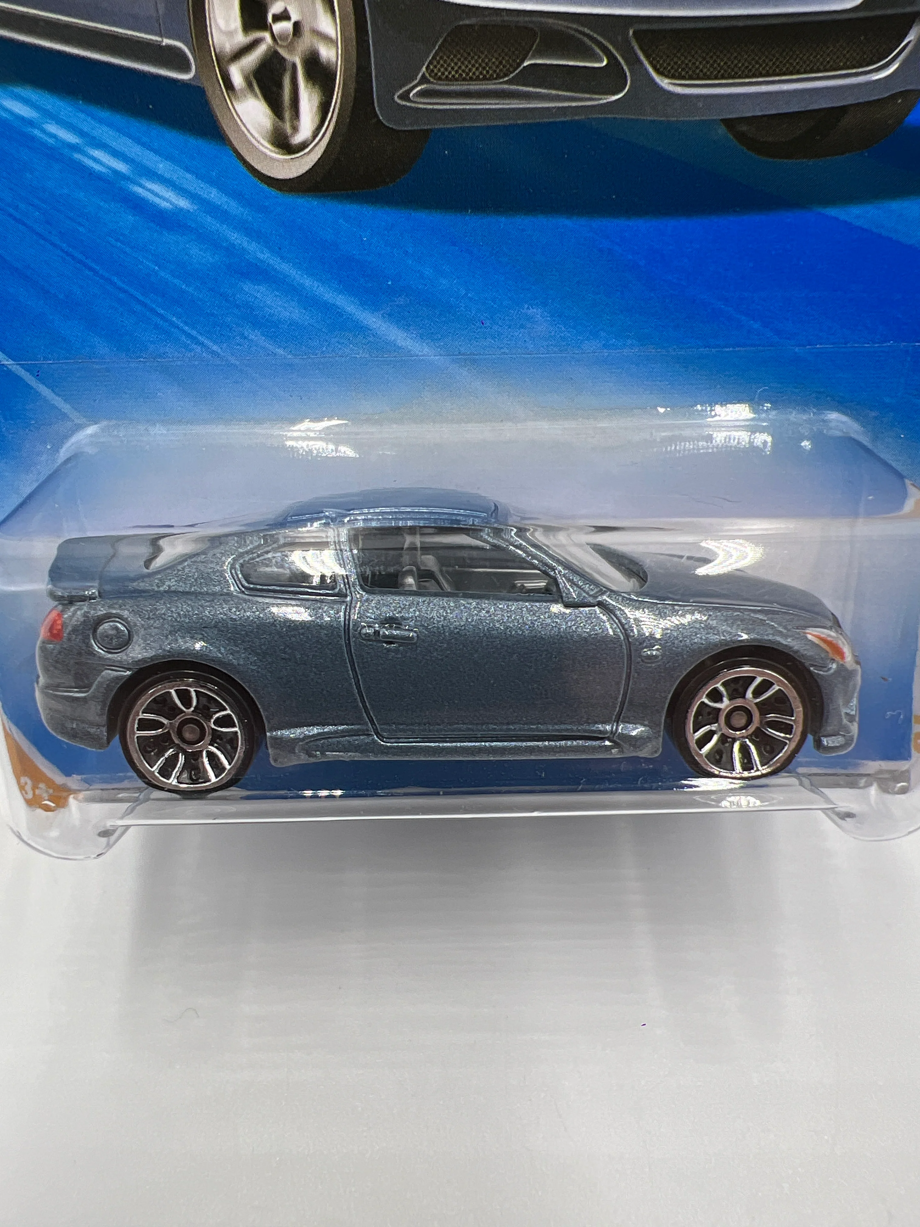 2010 Hot Wheels New Models #32 10 Infiniti G37 Blue W/Protector #2 - Image 3