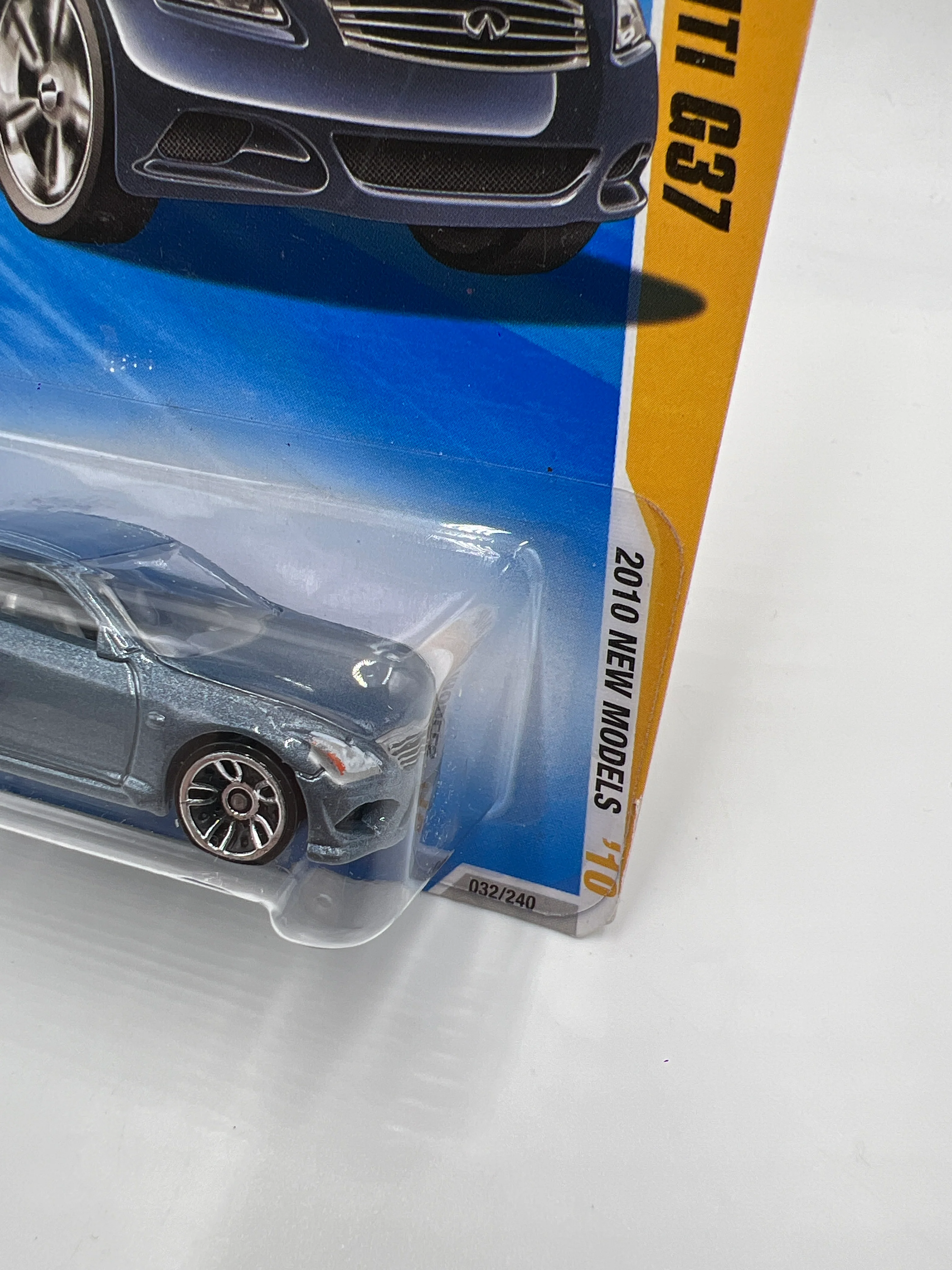2010 Hot Wheels New Models #32 10 Infiniti G37 Blue W/Protector #1 - Image 3