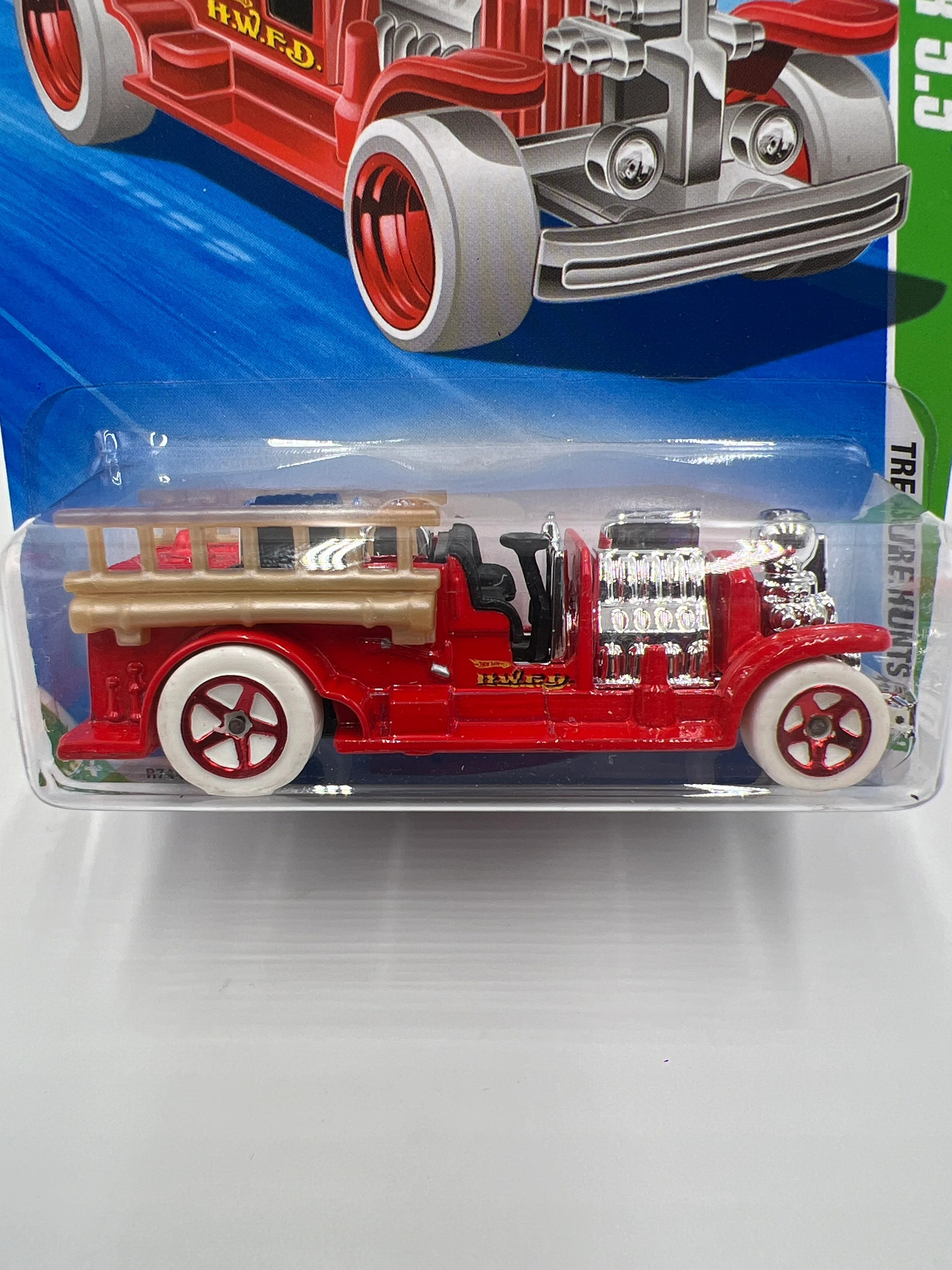 2010 Hot Wheels Treasure Hunts #52 Old Number 5.5 Red - Image 3