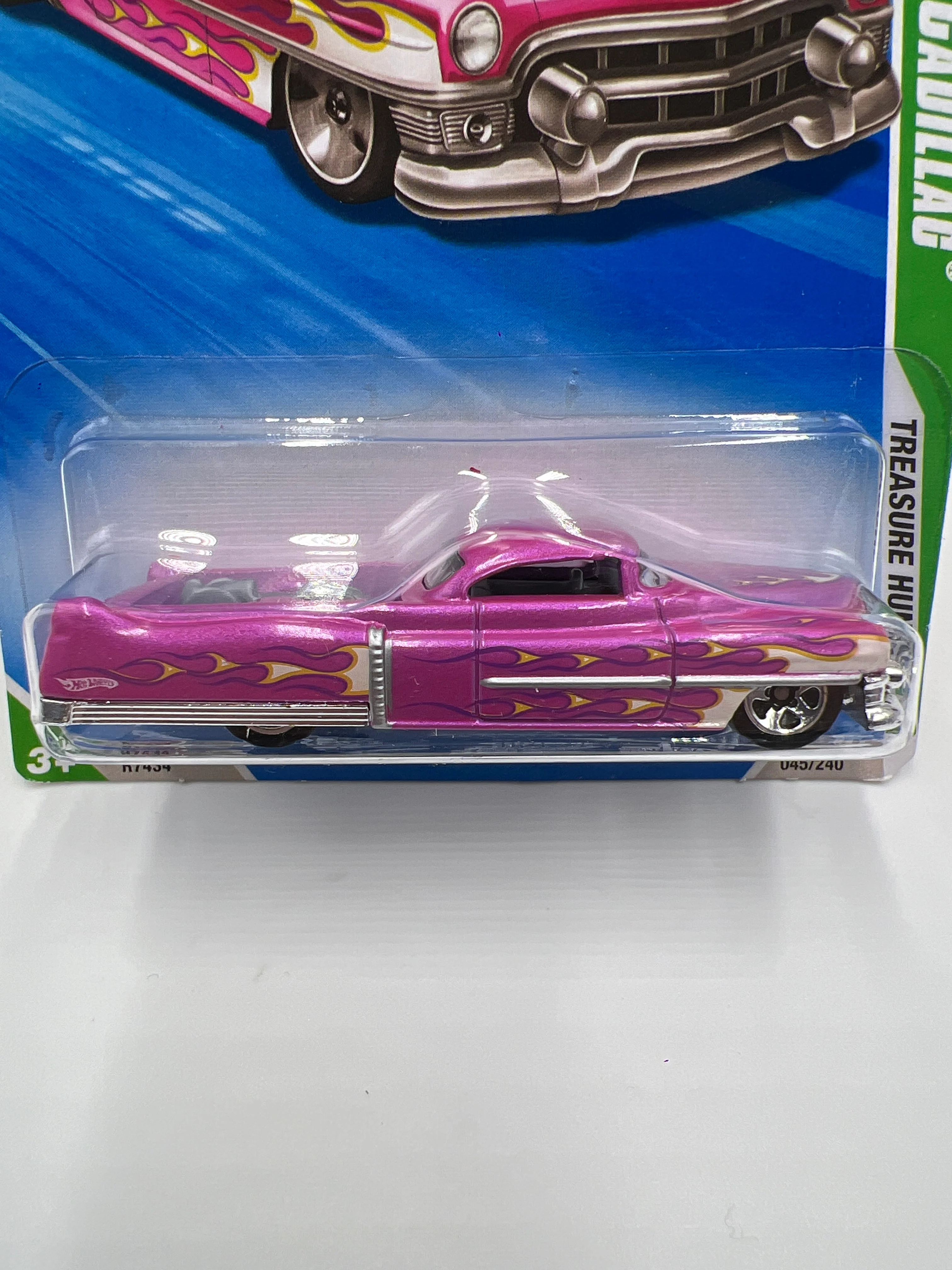 2010 Hot Wheels Treasure Hunts #45 Custom 53 Cadillac Pink - Image 3