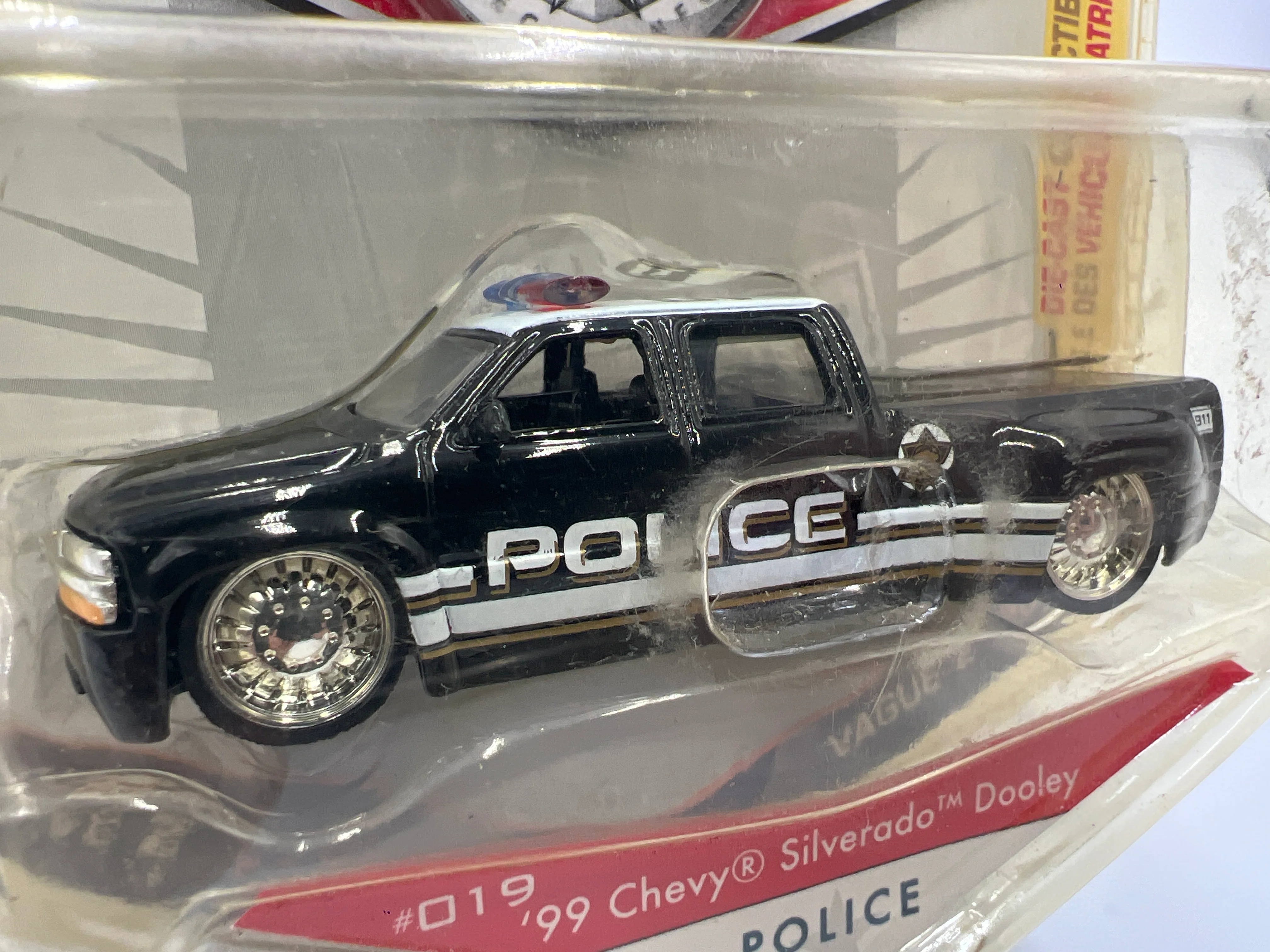 2010 Jada Badge City Heat Wave 2 #19 99 Chevy Silverado Dooley Police 186B - Image 3