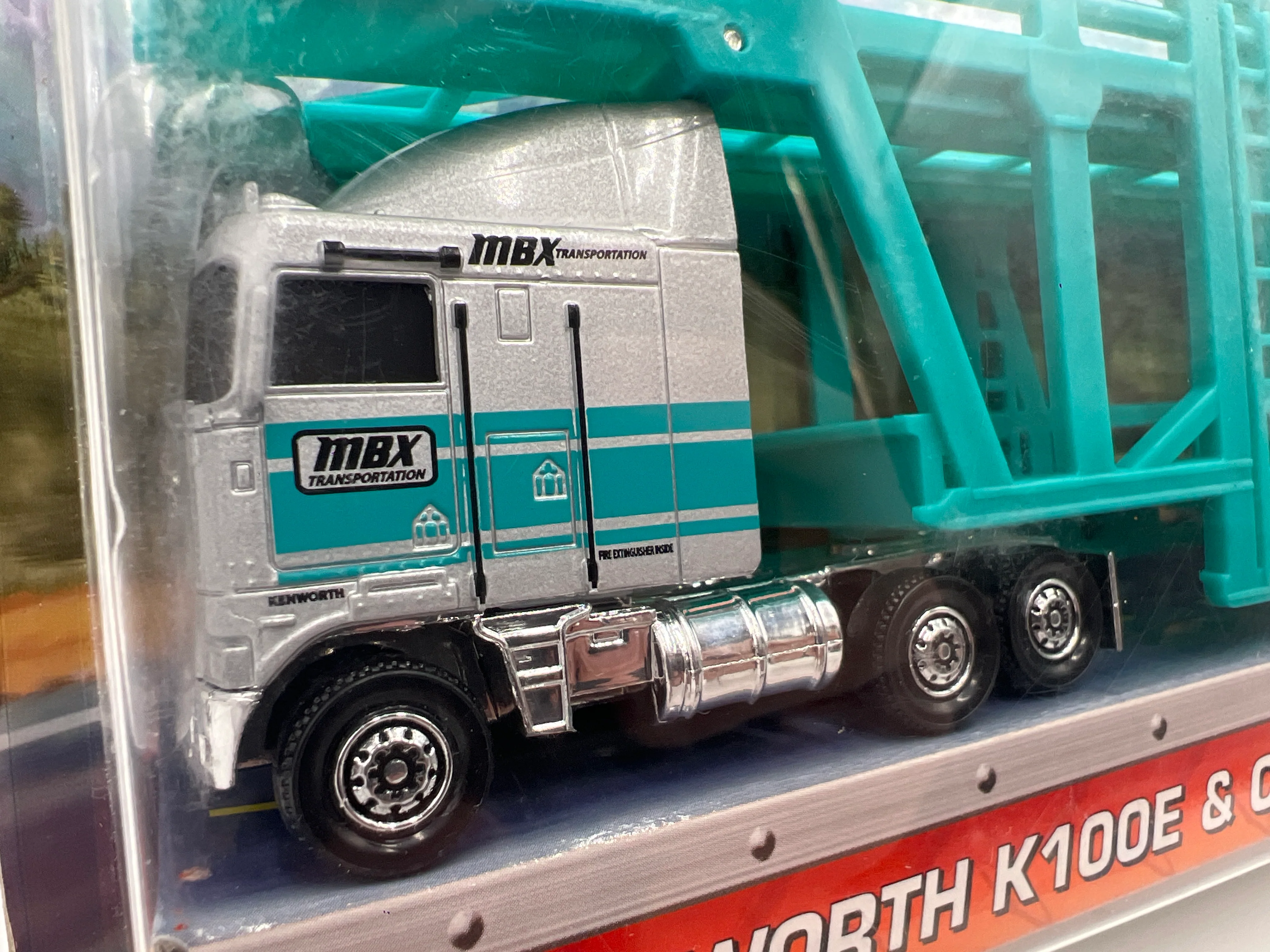 Matchbox Rare Kenworth K100E & Car Transporter W/Detachable Cab VHTF Card Not Perfect - Image 3