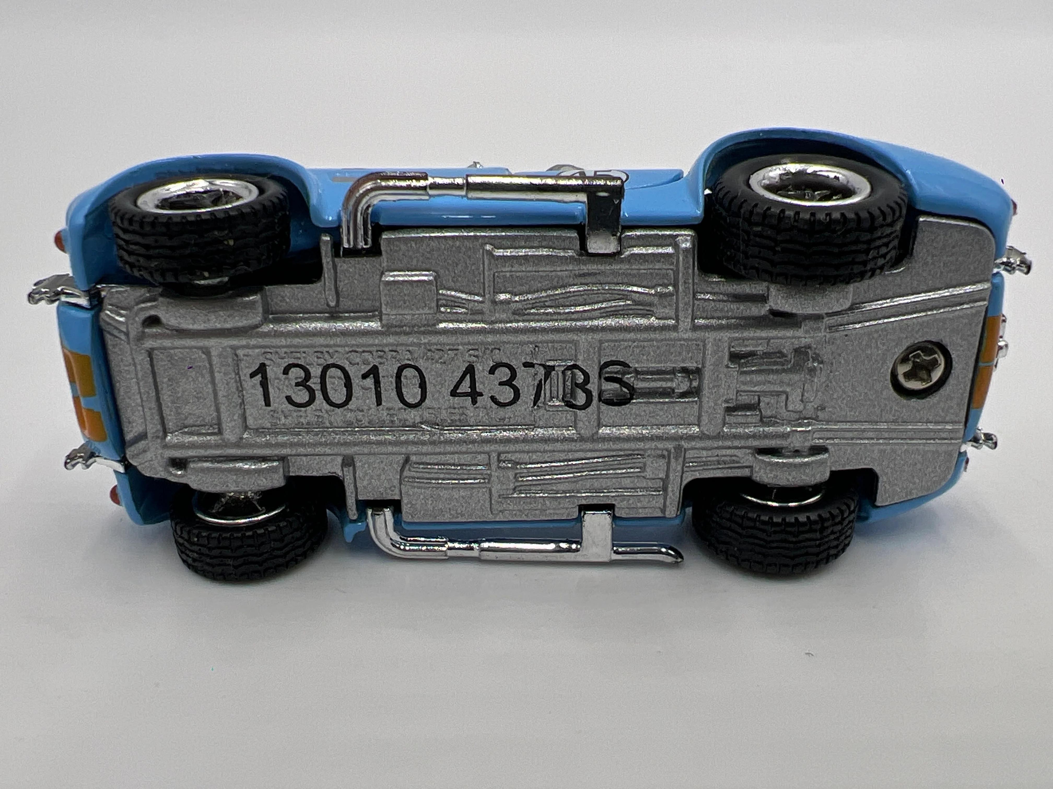 2010 Shelby Collectibles 1/64 10 Car Set Exclusive 1/5000 Loose Shelby Cobra 427 S/C Light Blue/Orange - Image 6