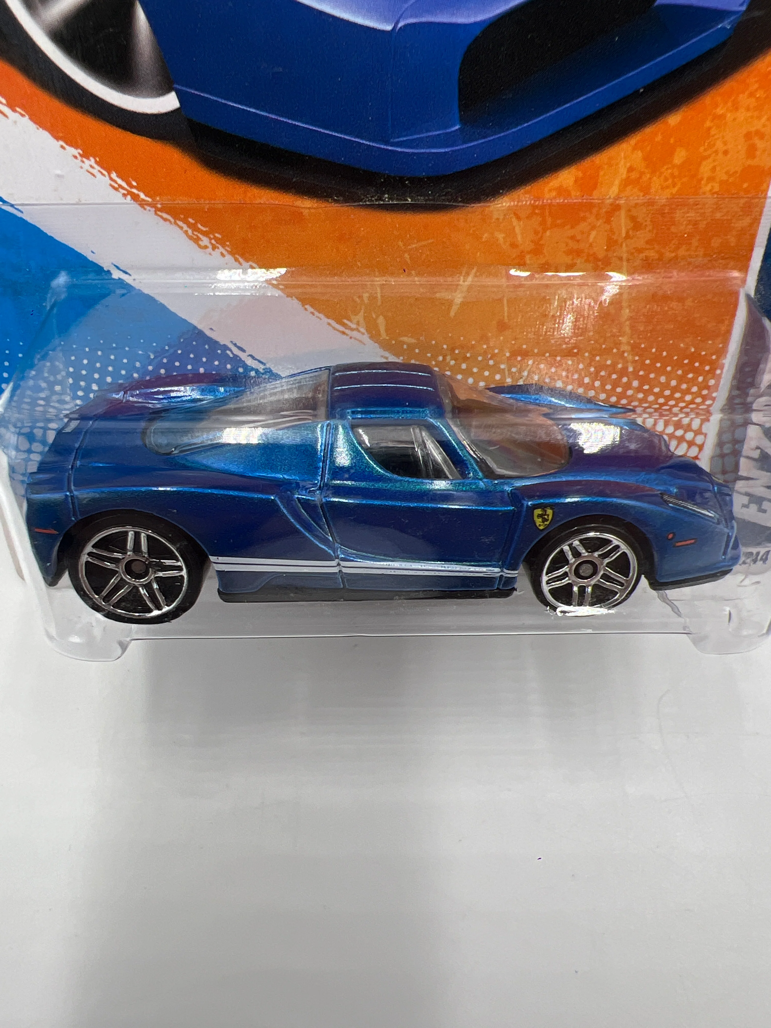 2011 Hot Wheels Nightburnerz #116 Enzo Ferrari Walmart Exclusive Blue W/Protector - Image 3