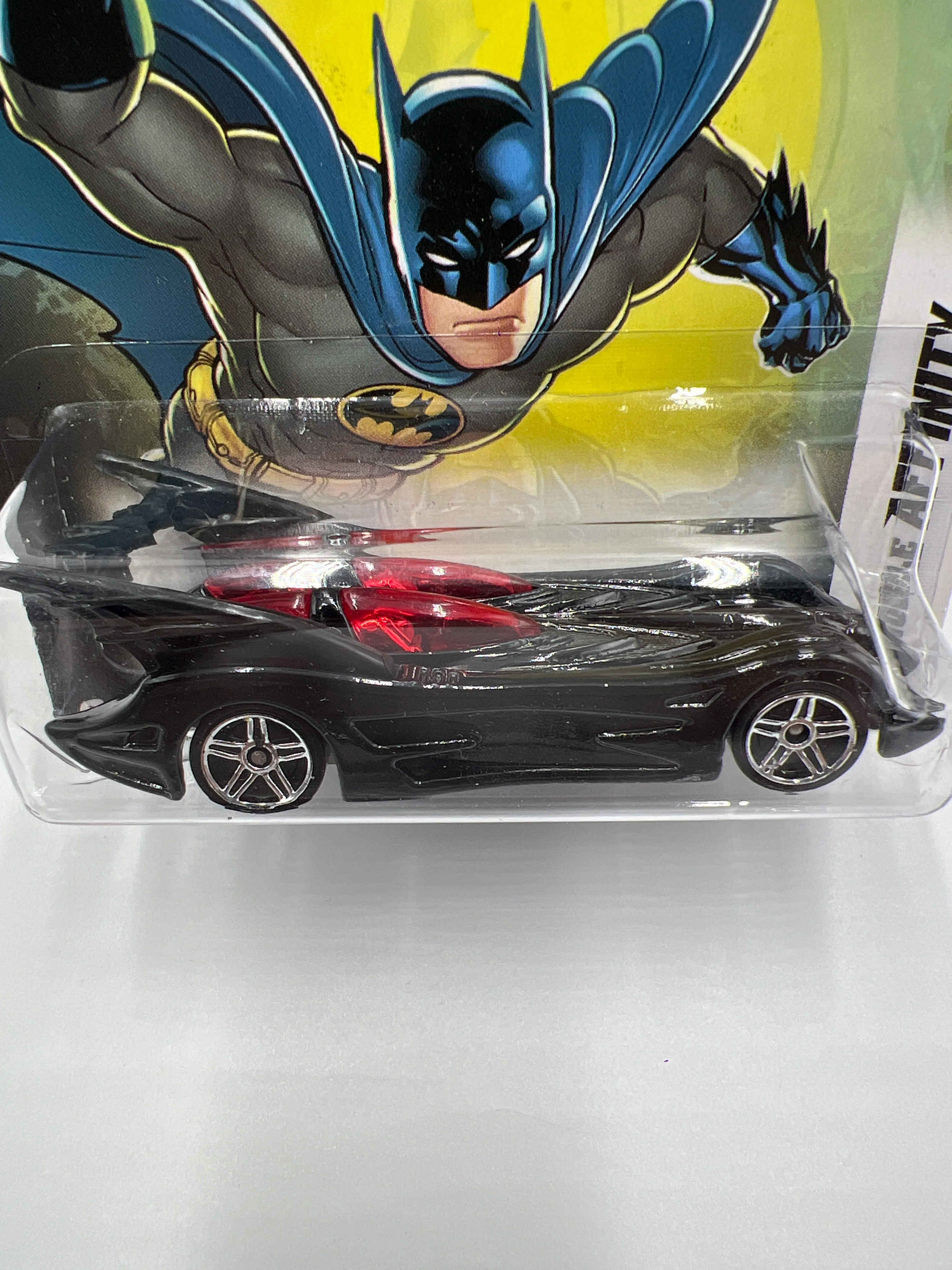 2011 Hot Wheels Batman Series #05 Batmobile Affinity Black 117E - Image 3