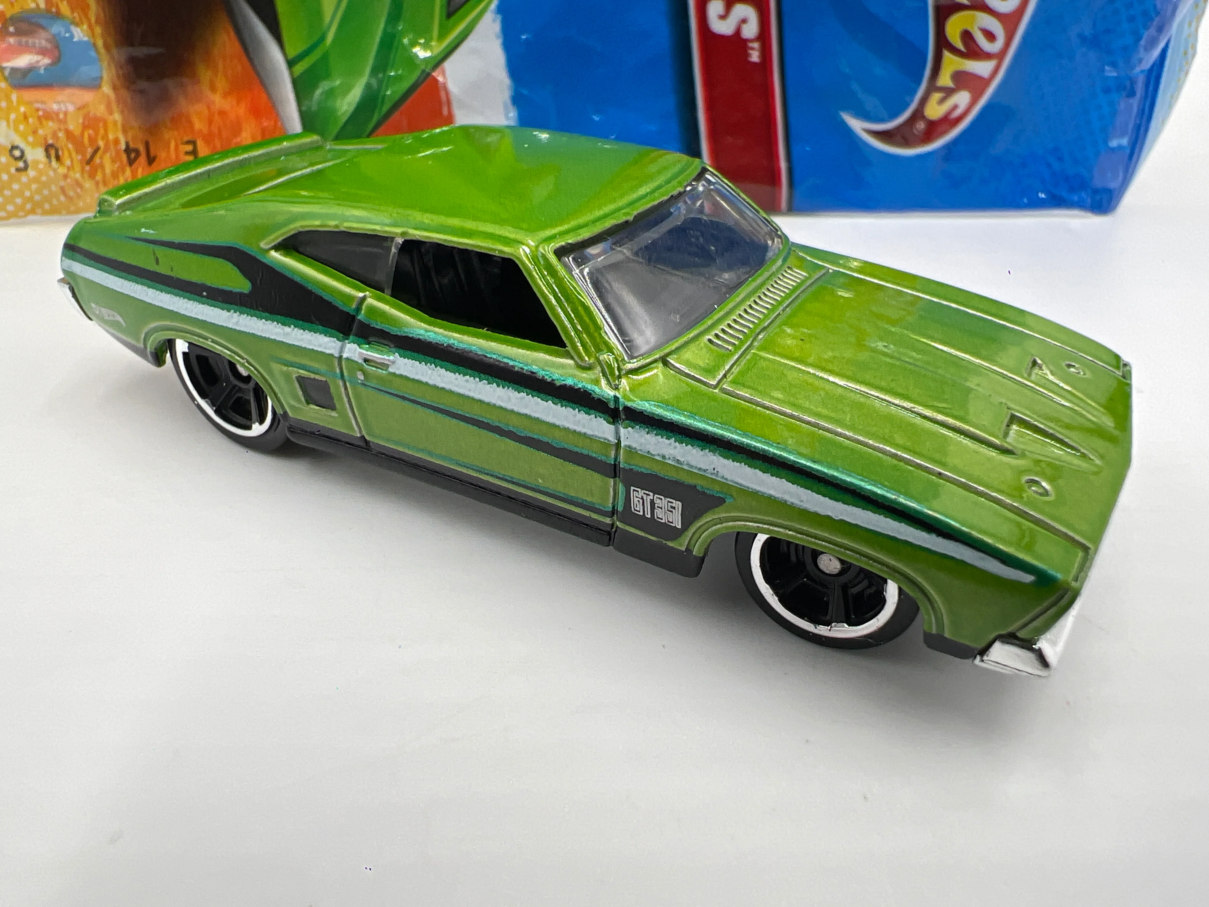 2011 Hot Wheels Mystery Models #6 73 Ford Falcon Green W/Poster - Image 2