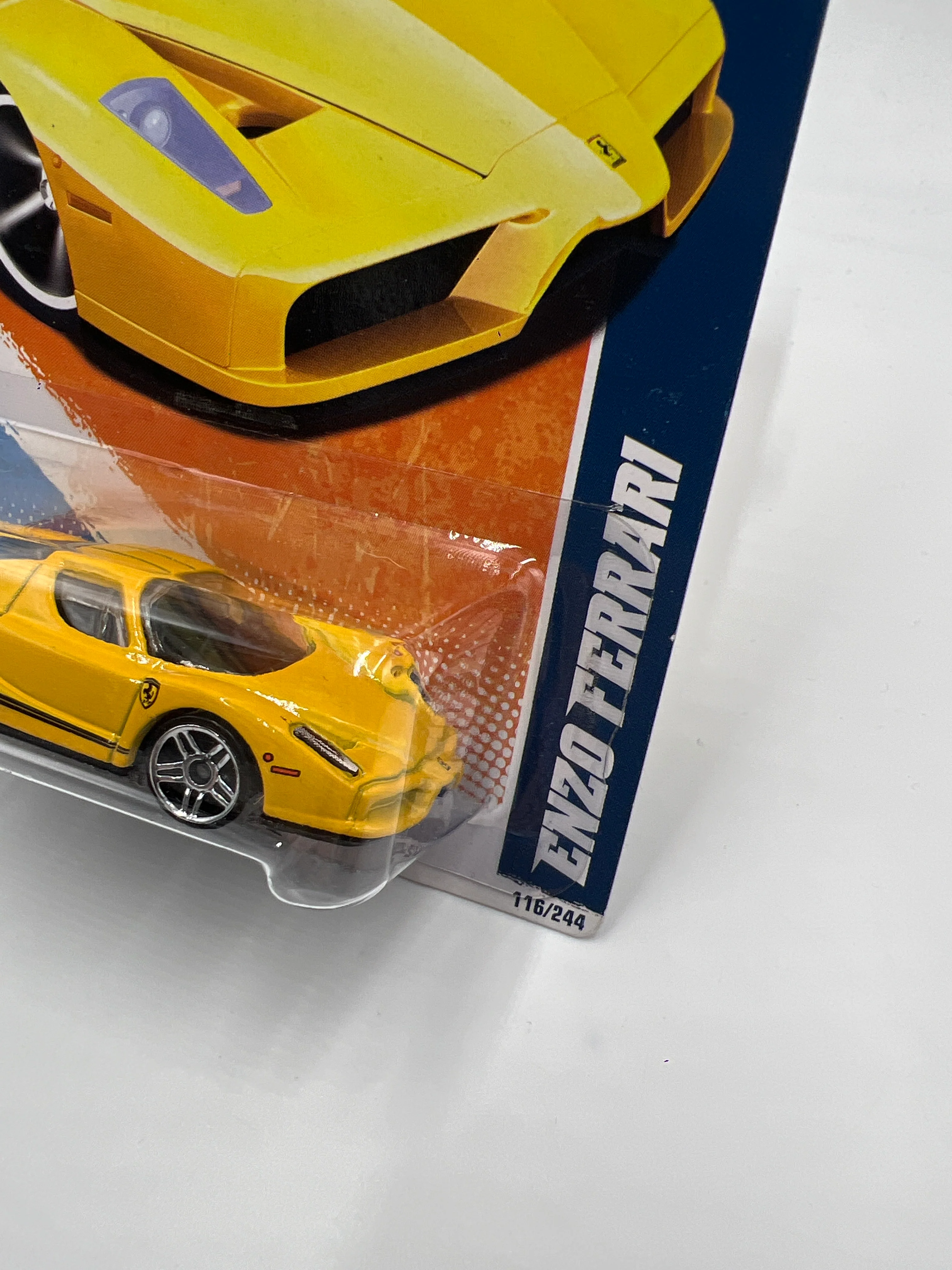 2011 Hot Wheels Nightburnerz #116 Enzo Ferrari Yellow SR - Image 4