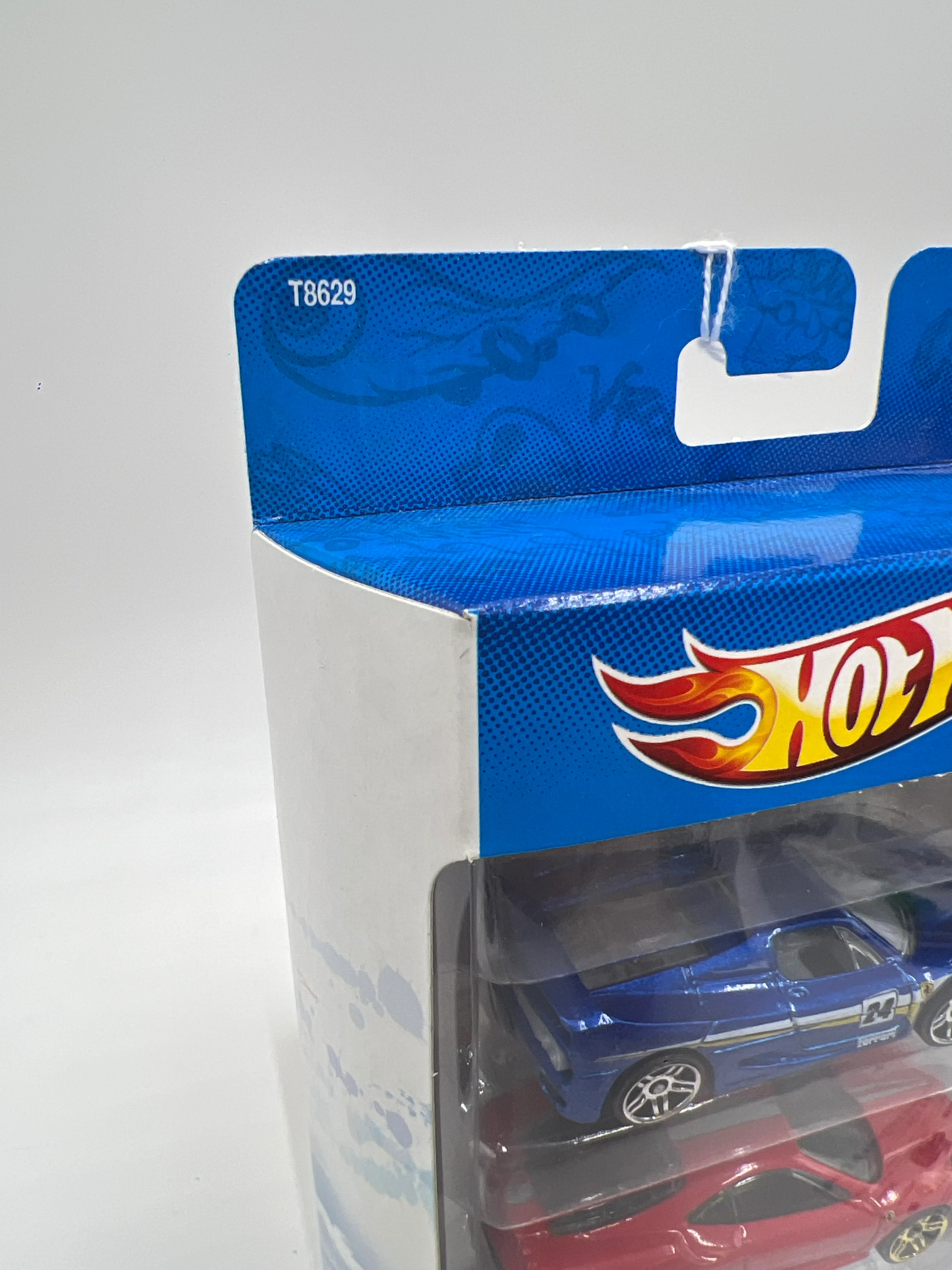 2011 Hot Wheels Ferrari 5 Pack T8629 Ferraris F50, 575 GTC, 430, GTO, 599 GTB - Image 9