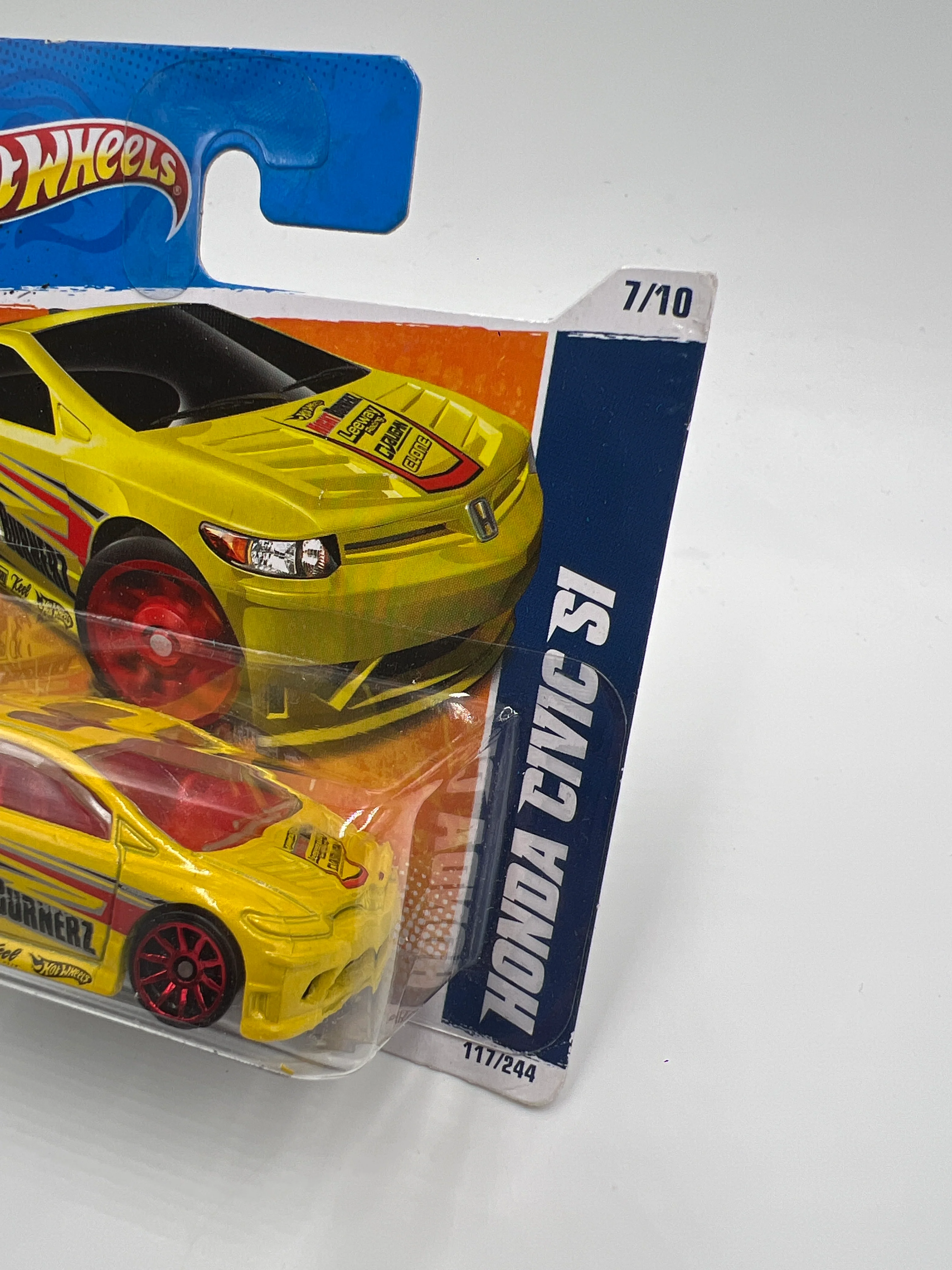 2011 Hot Wheels Short Card Nightburnerz #117 Honda Civic Si Yellow W/Protector - Image 3