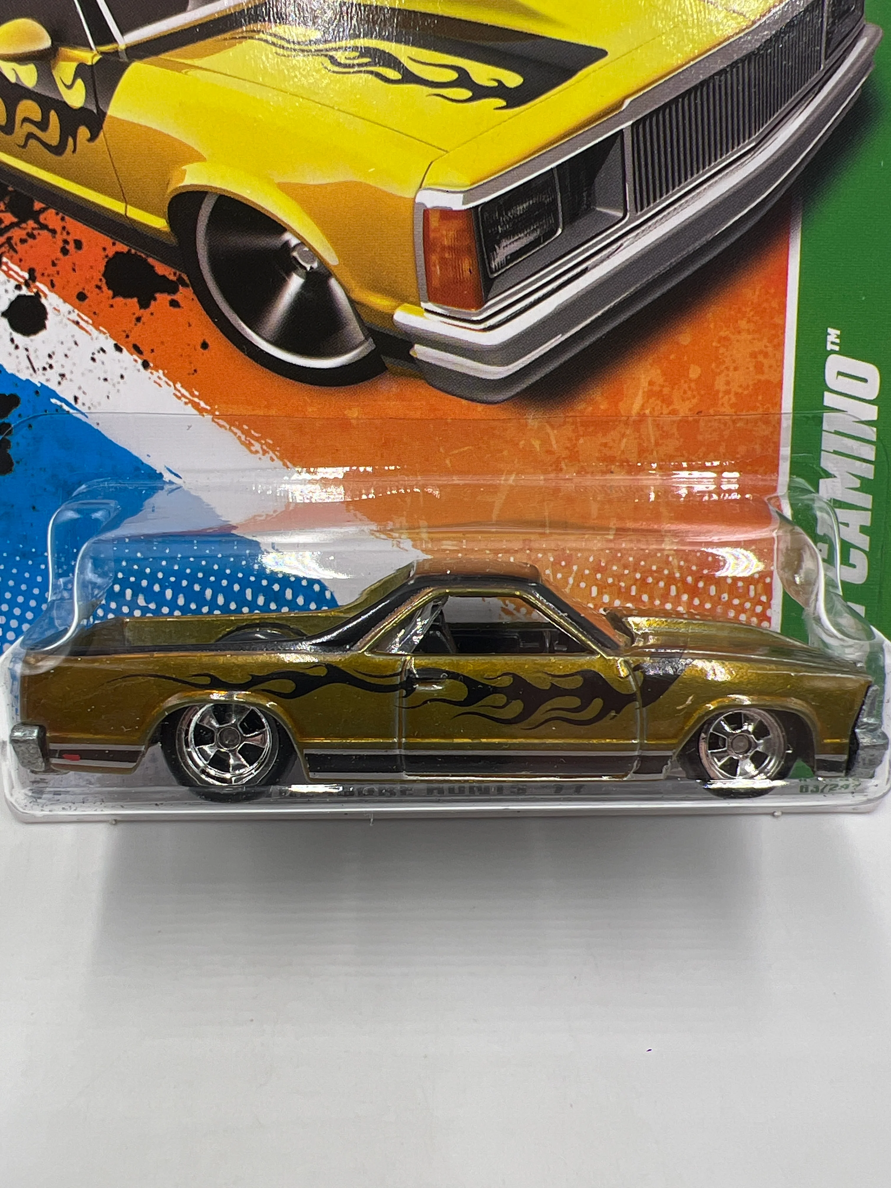 2011 Hot Wheels Super Treasure Hunt #63 80 El Camino Gold W/Protector - Image 2