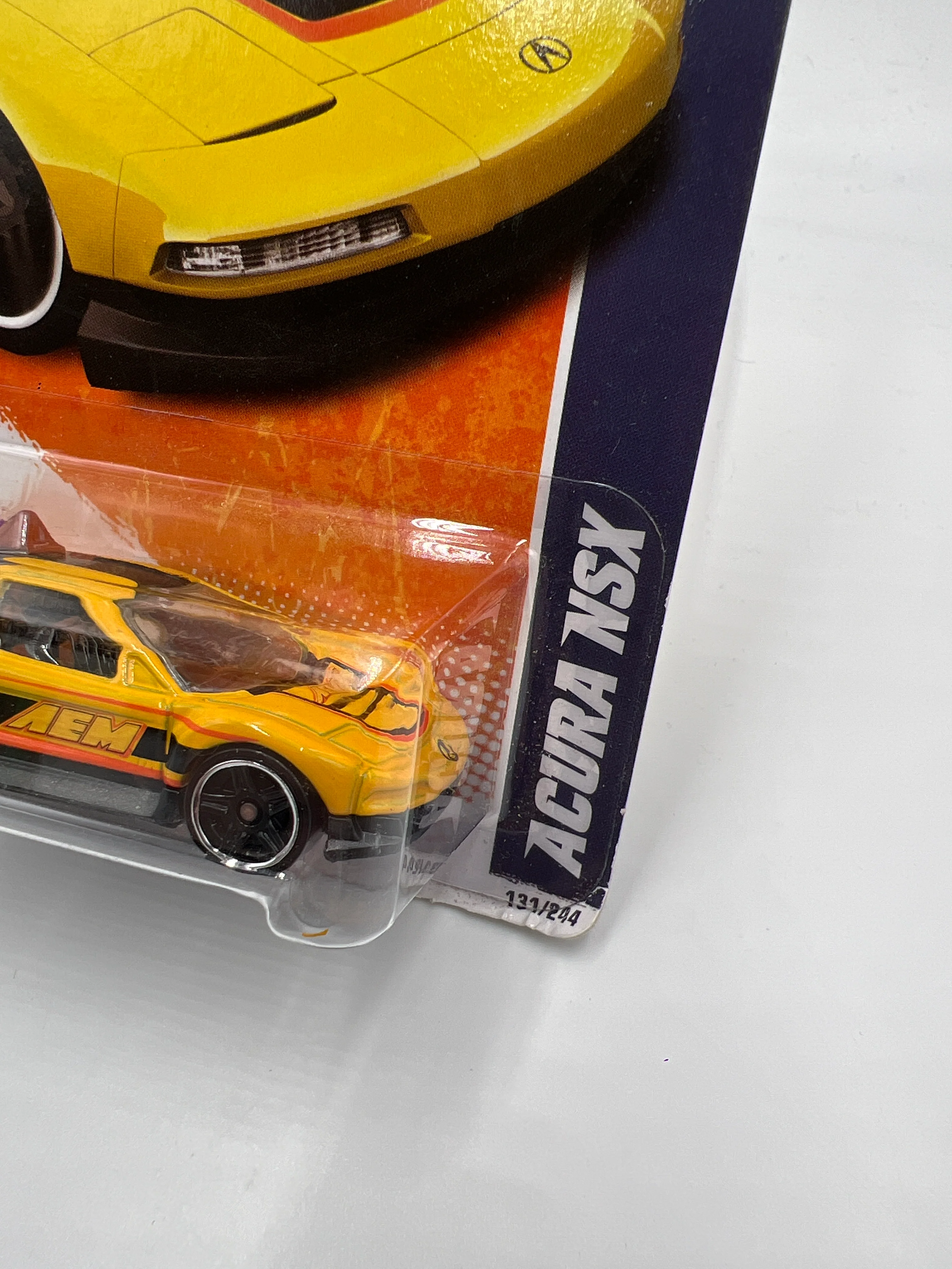 2011 Hot Wheels Performance #131 Acura NSX Yellow - Image 4