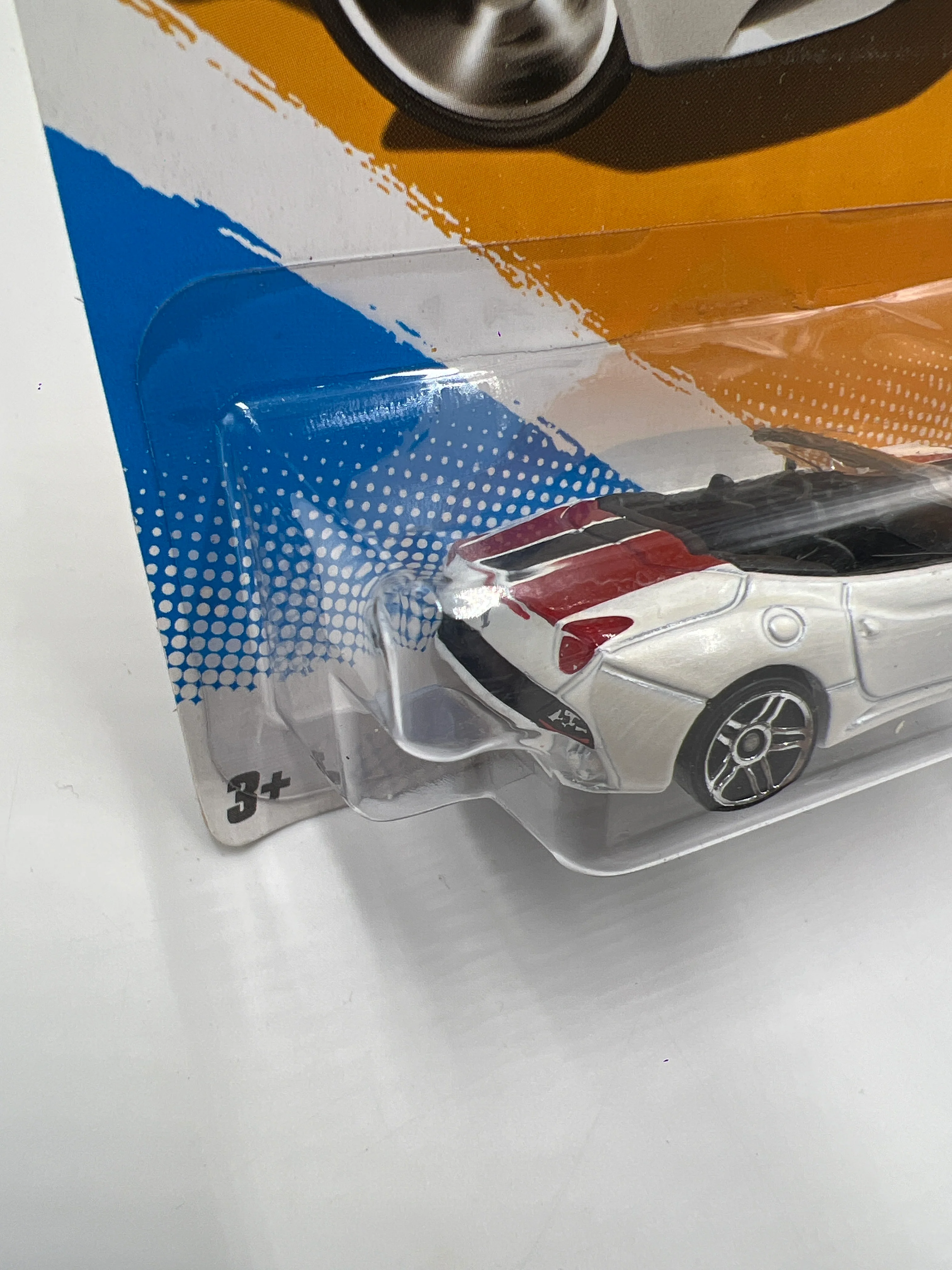 2012 Hot Wheels All Stars #127 Ferrari California White - Image 4