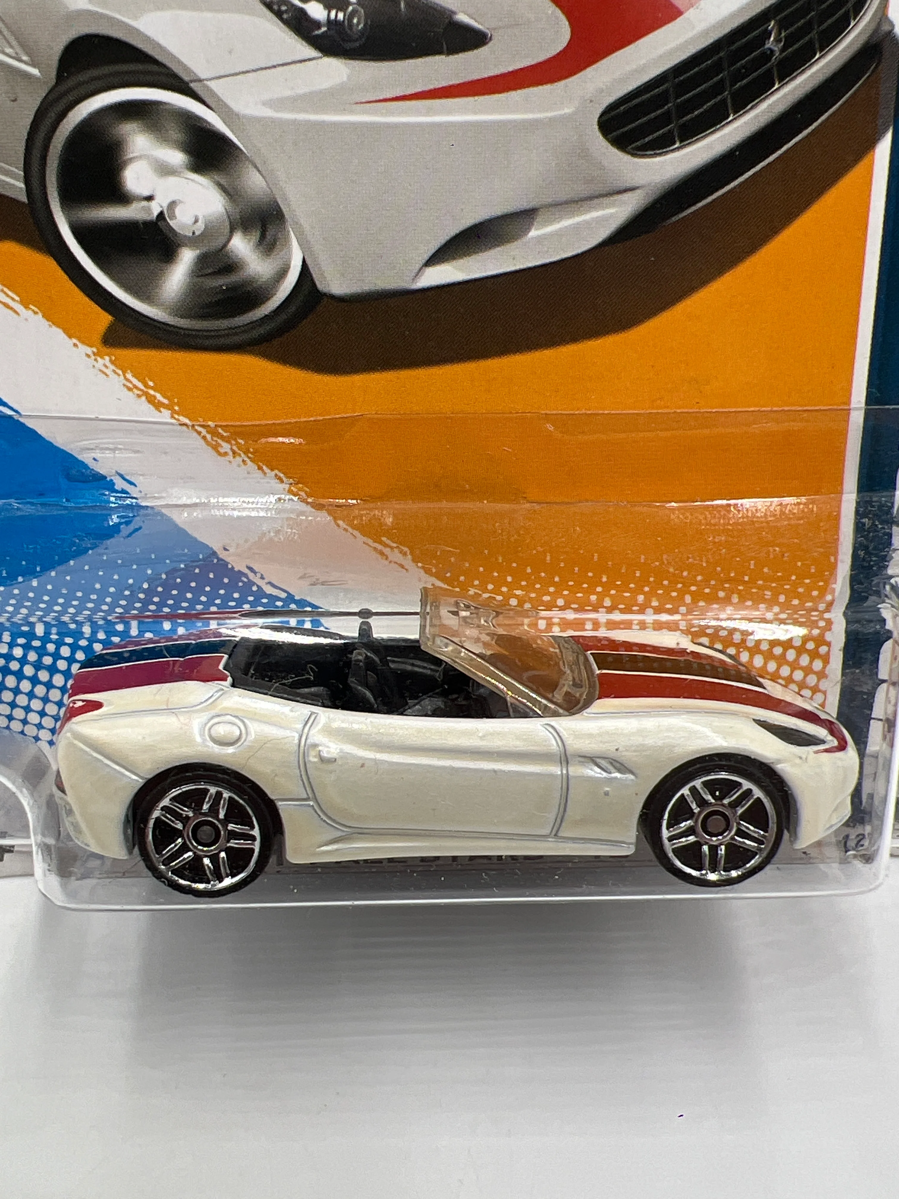 2012 Hot Wheels All Stars #127 Ferrari California White - Image 2