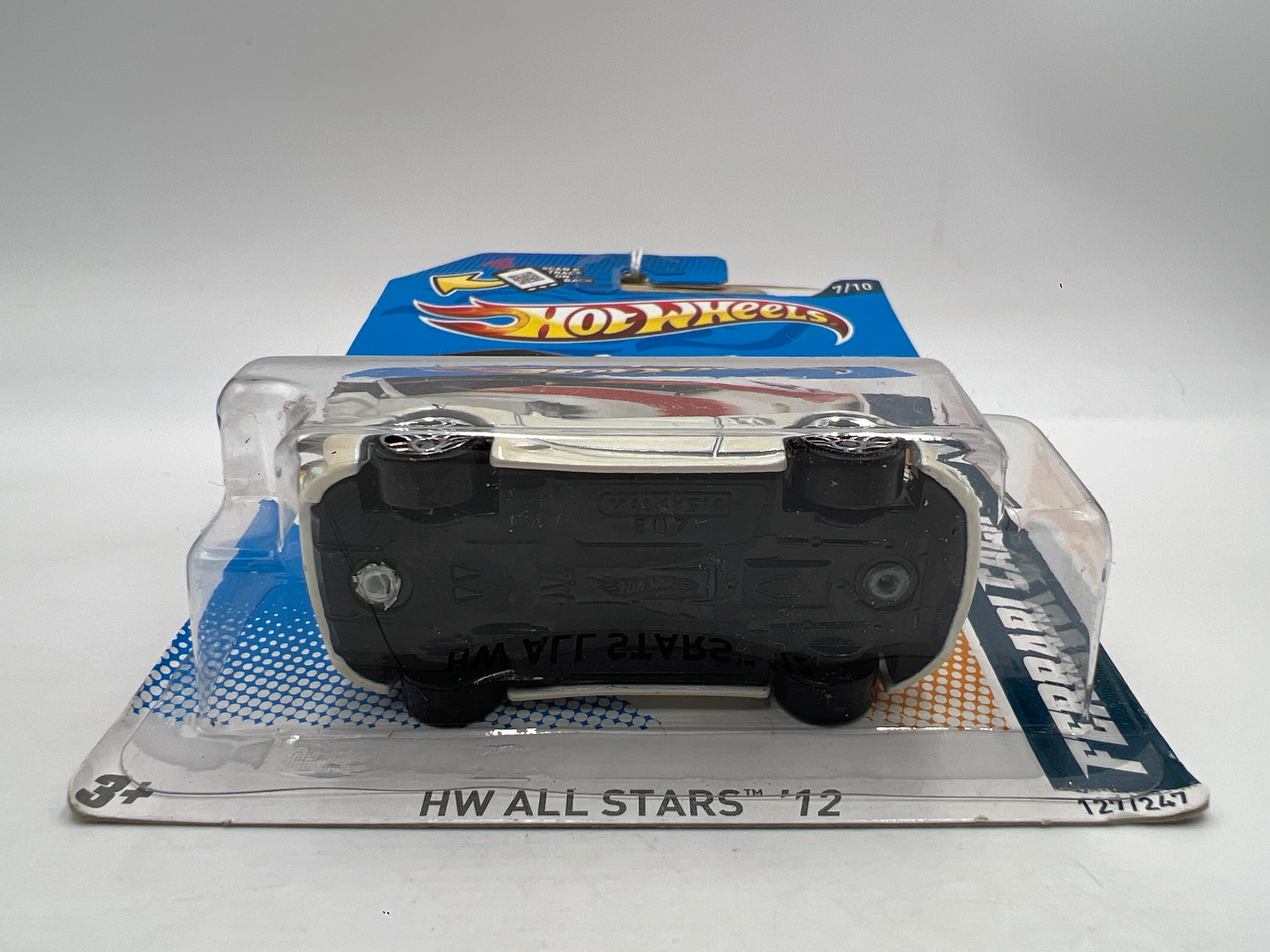 2012 Hot Wheels All Stars #127 Ferrari California White - Image 5