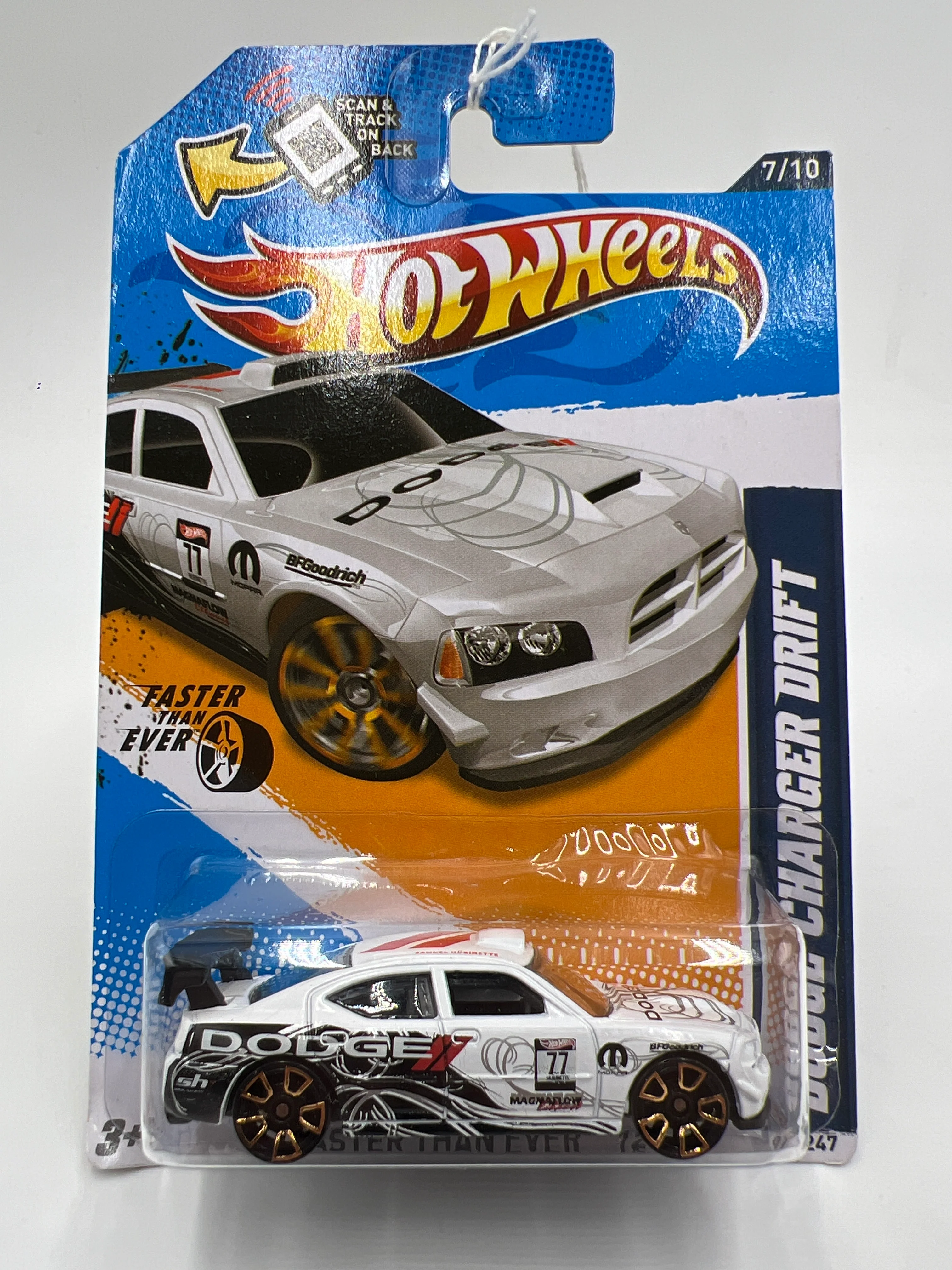 2012 Hot Wheels Faster Than Ever #97 Dodge Charger Drift White 40C - Image 2