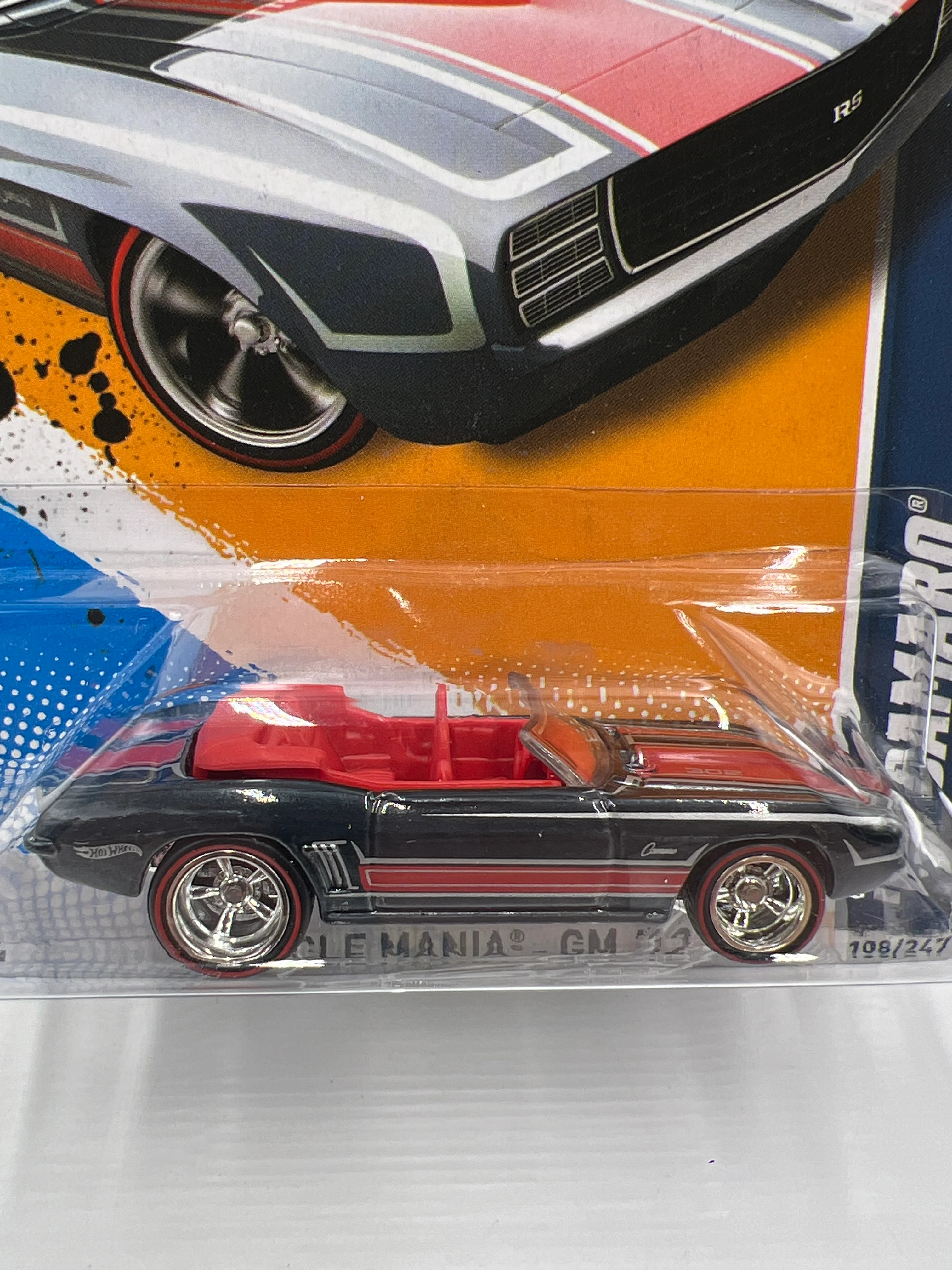 2012 Hot Wheels Super Treasure Hunt #108 69 Camaro Convertible W/Protector - Image 2