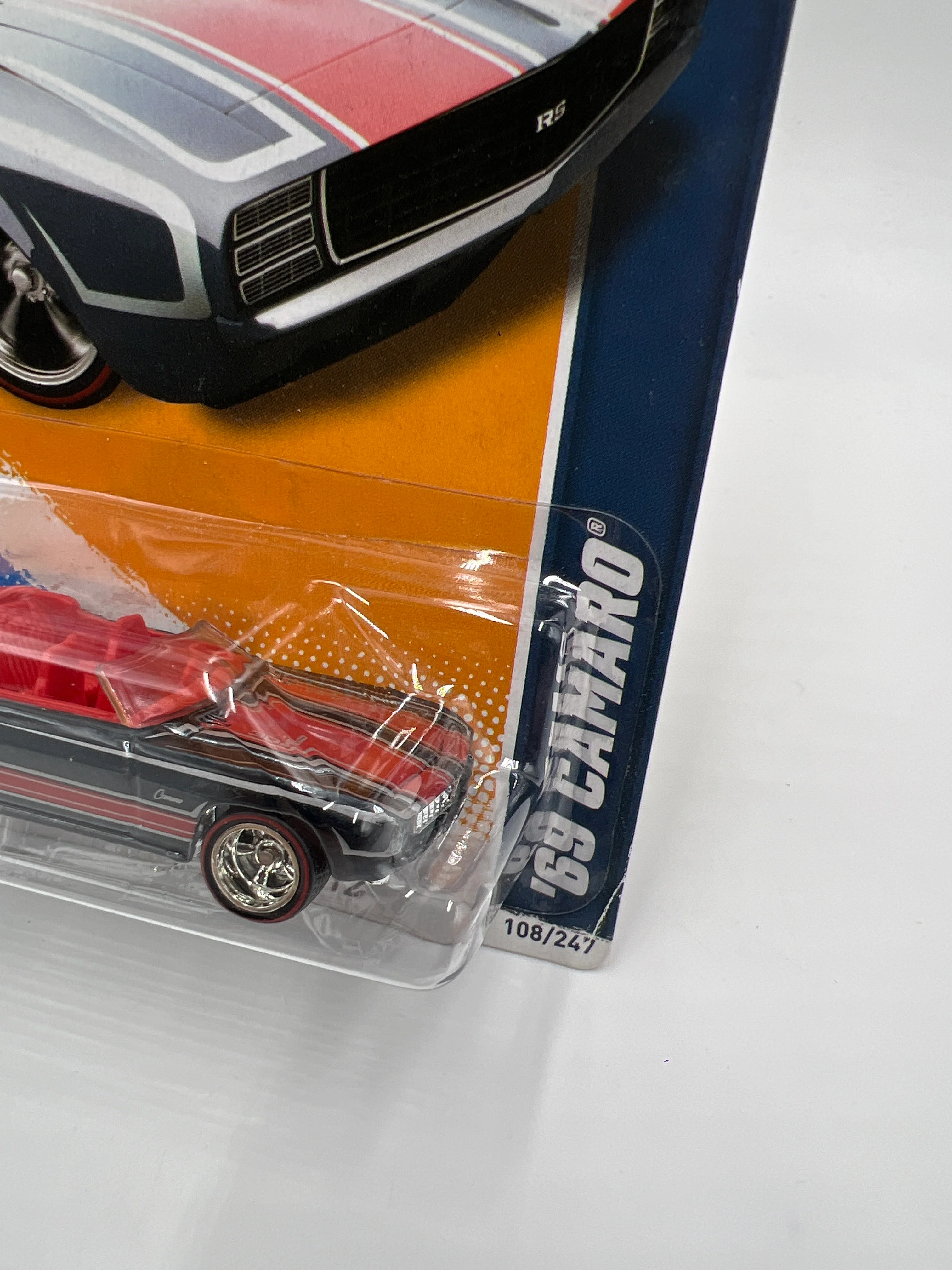 2012 Hot Wheels Super Treasure Hunt #108 69 Camaro Convertible W/Protector - Image 3