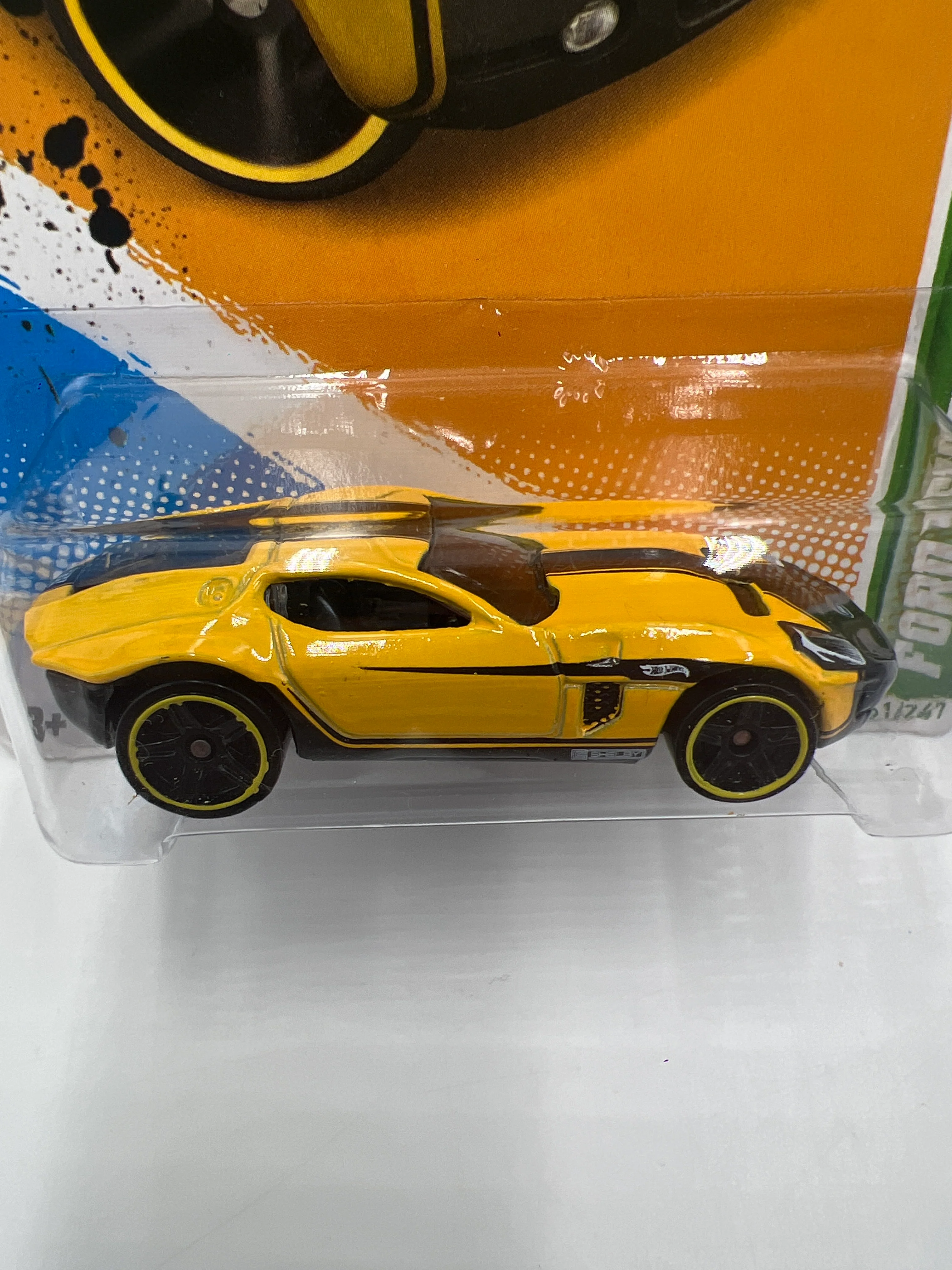2012 Hot Wheels Treasure Hunt #61 Ford Shelby GR-1 Concept Yellow 277B - Image 3