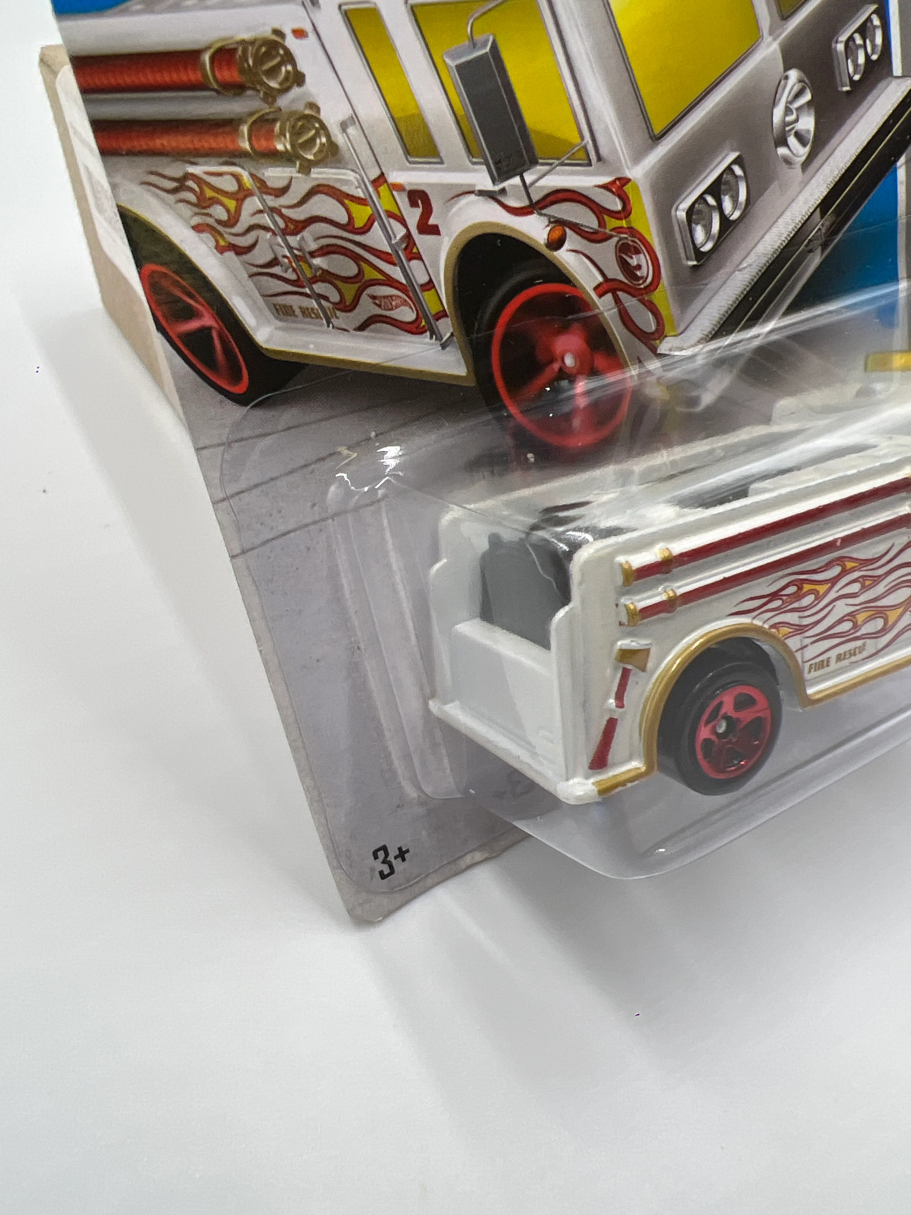 2013 Hot Wheels Treasure Hunt #19 Fire Eater White - Image 5